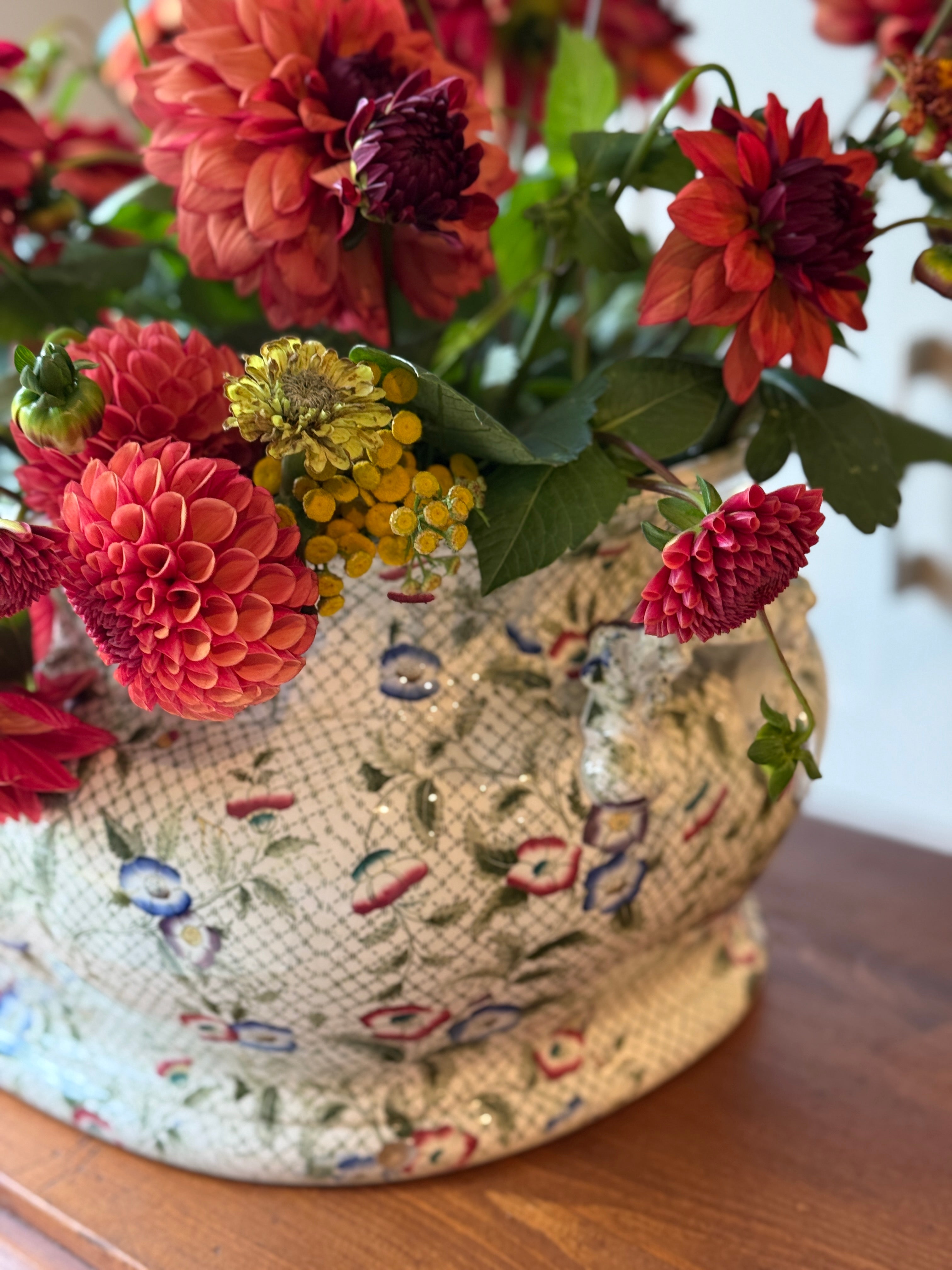 Decorative Victorian Staffordshire Foot Bath