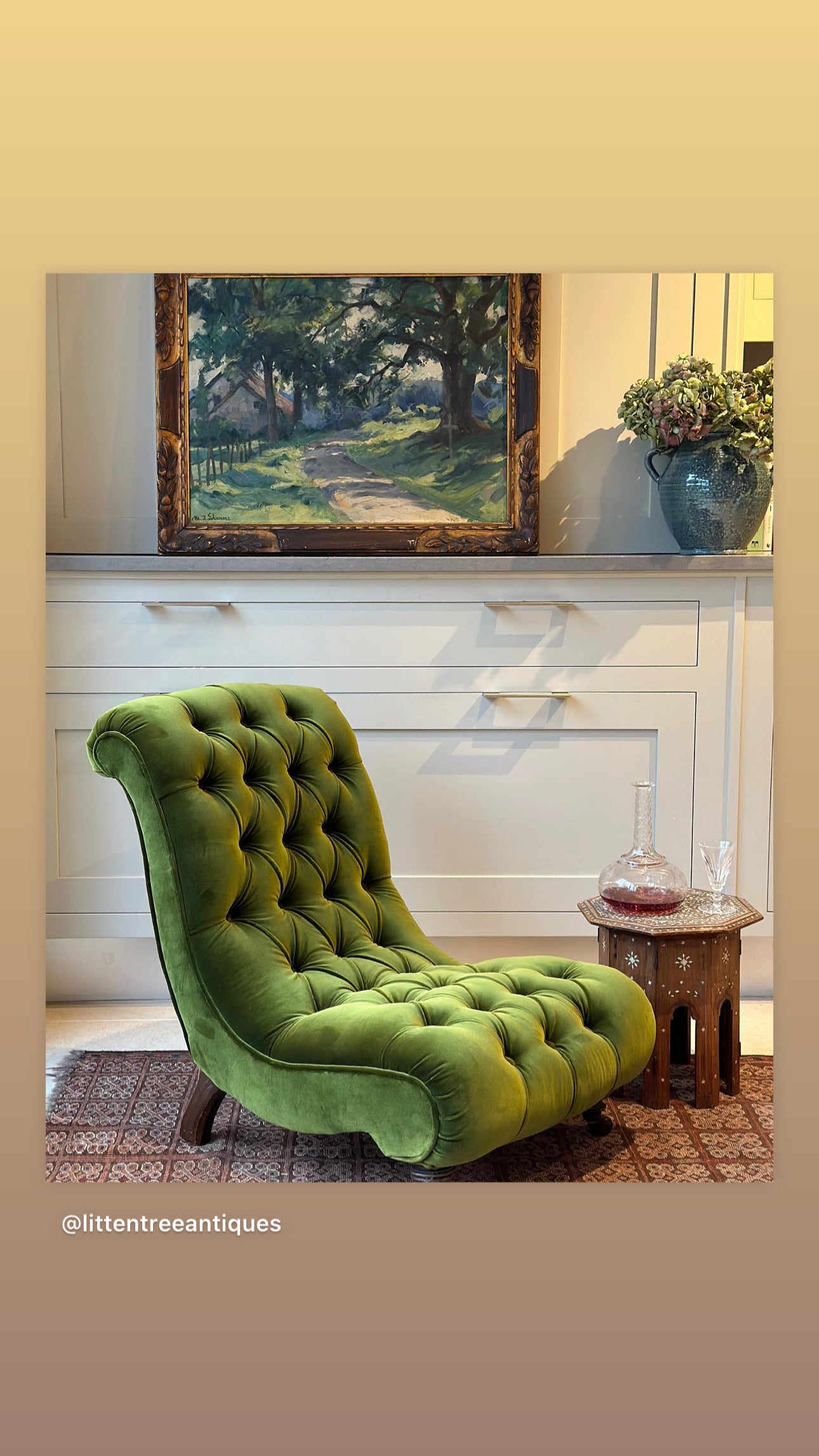 English Button Back Slipper Chair