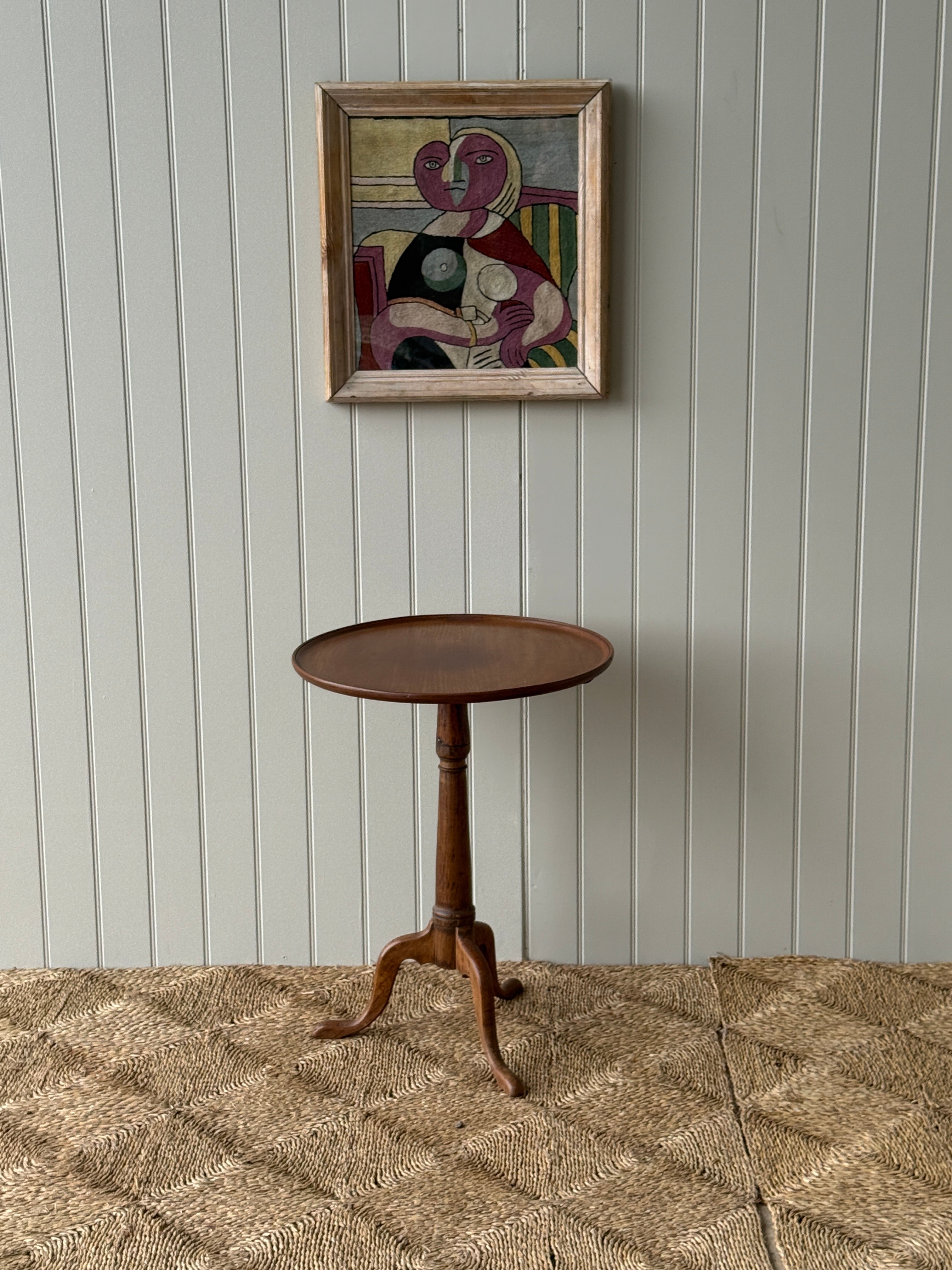 Georgian Tripod Table with a circular dished top