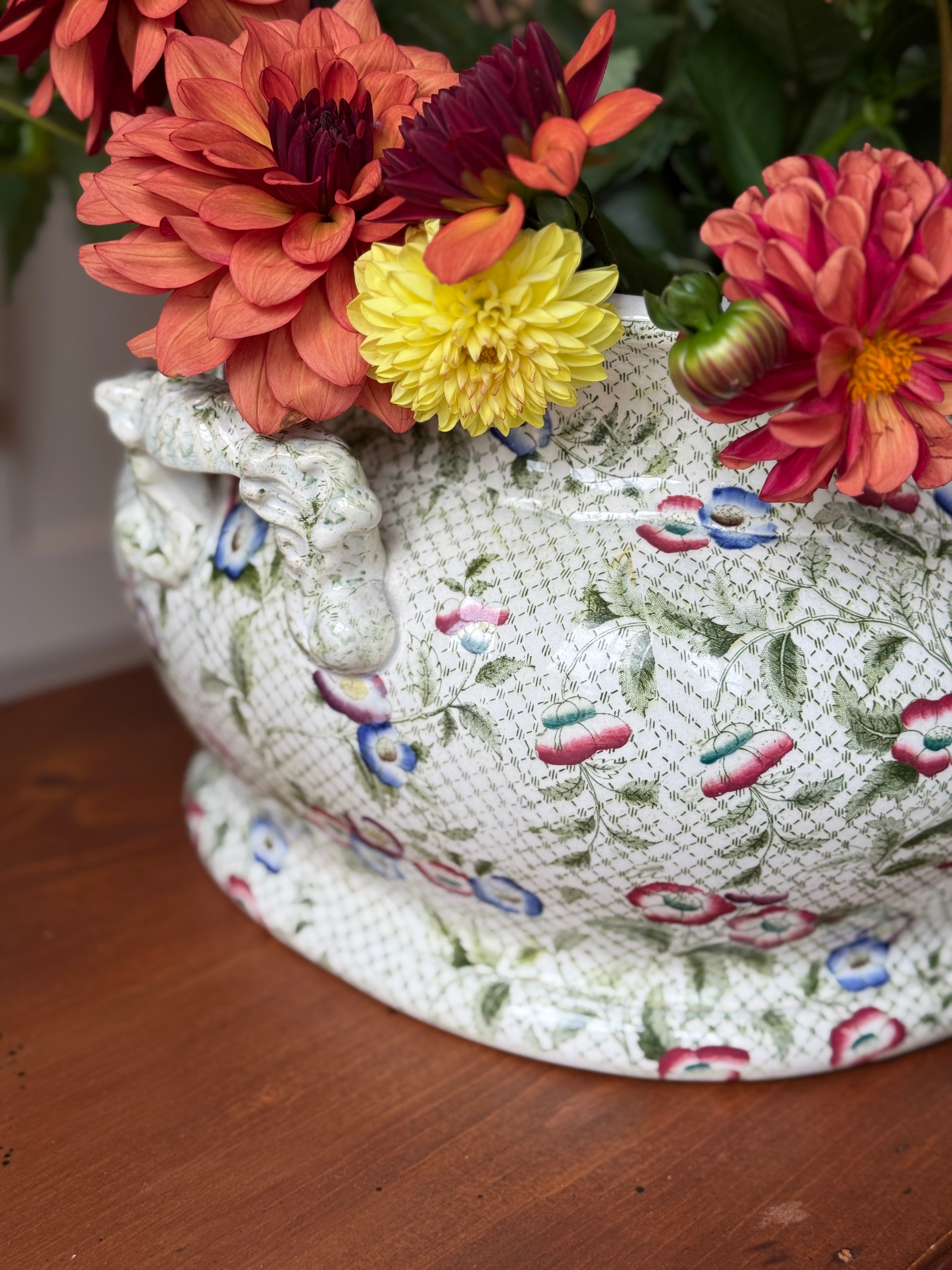 Decorative Victorian Staffordshire Foot Bath