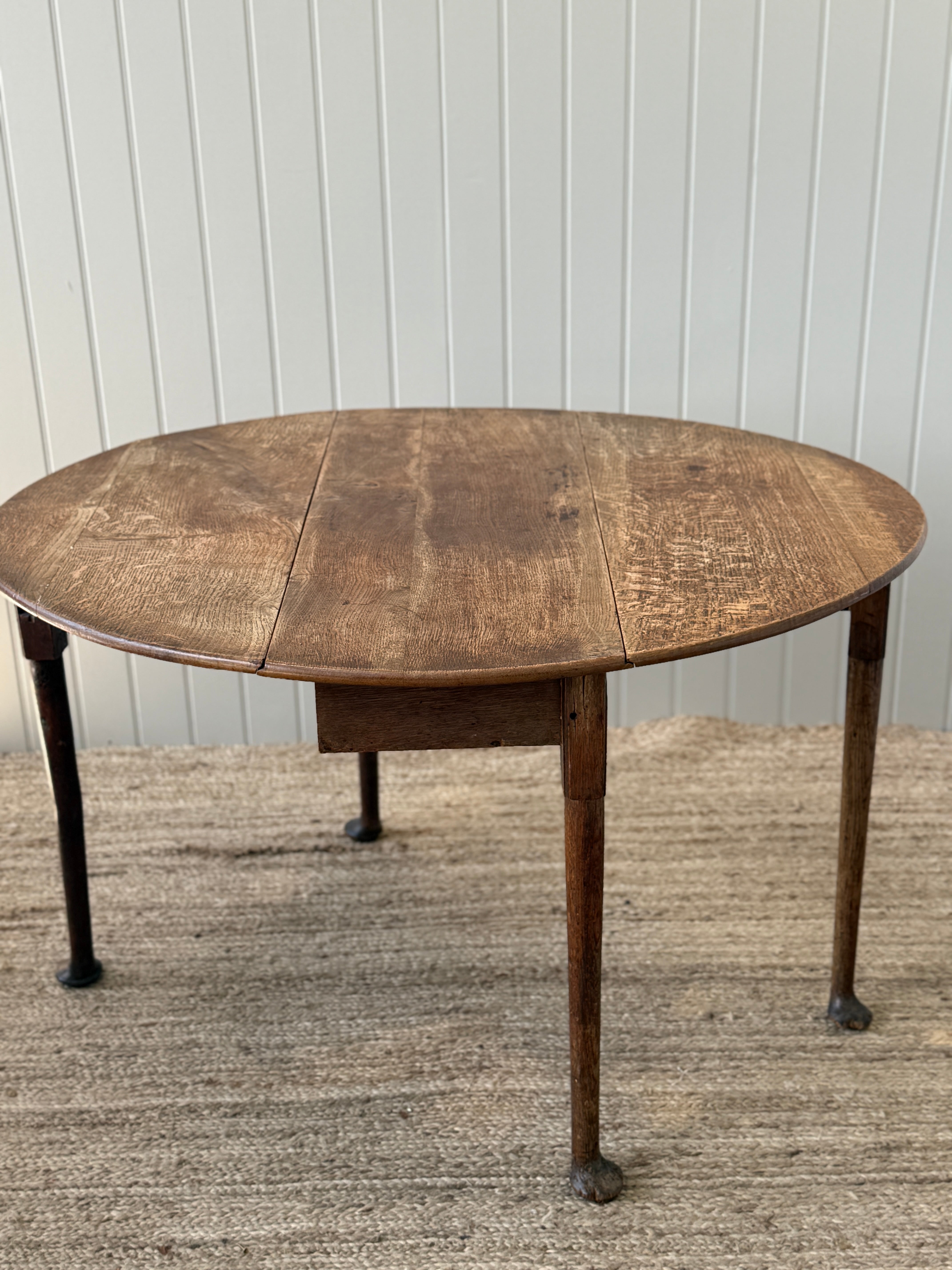 Georgian Oak Drop-Leaf Dining Table