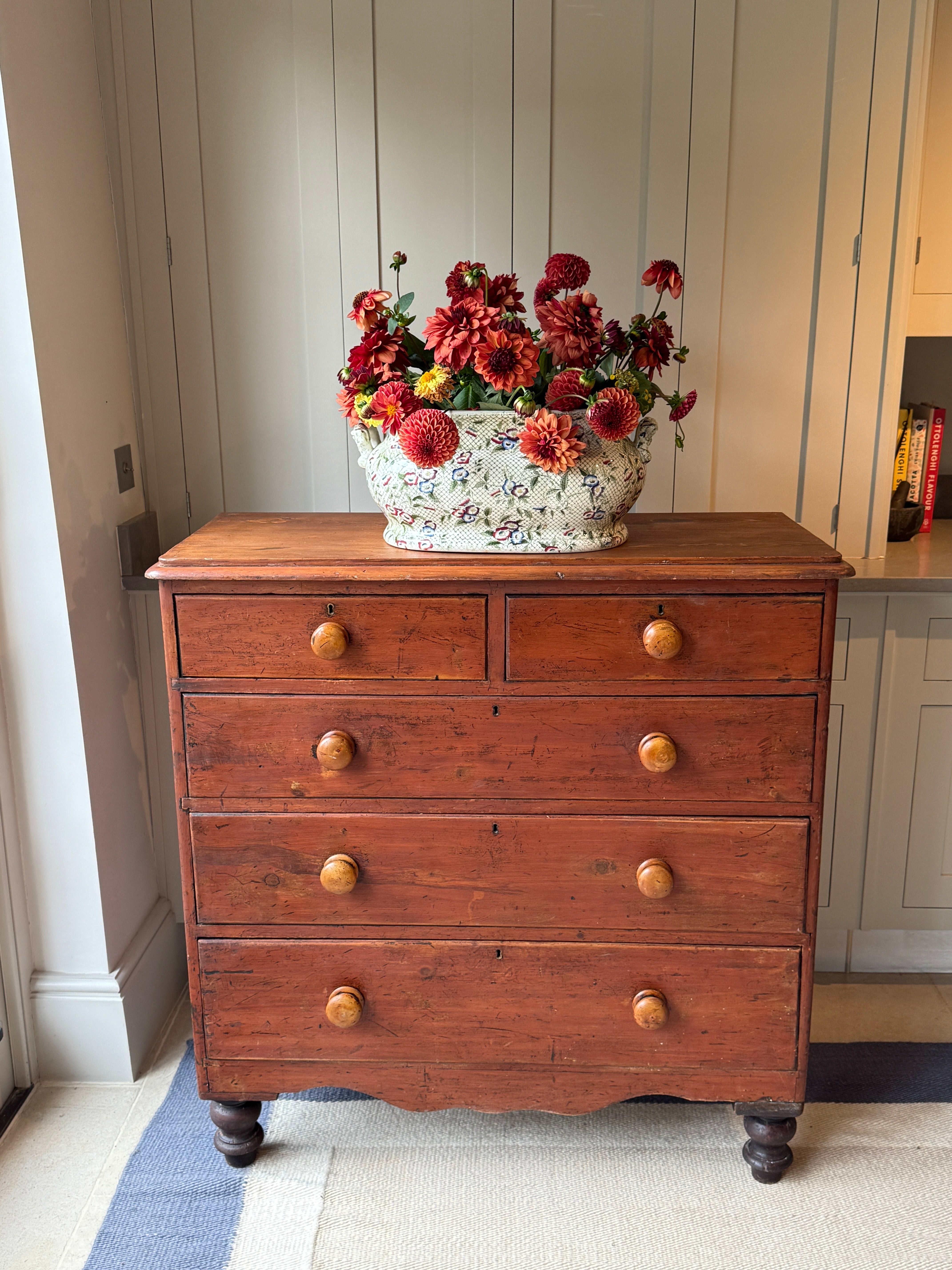 Red Pine Chest of Drawers