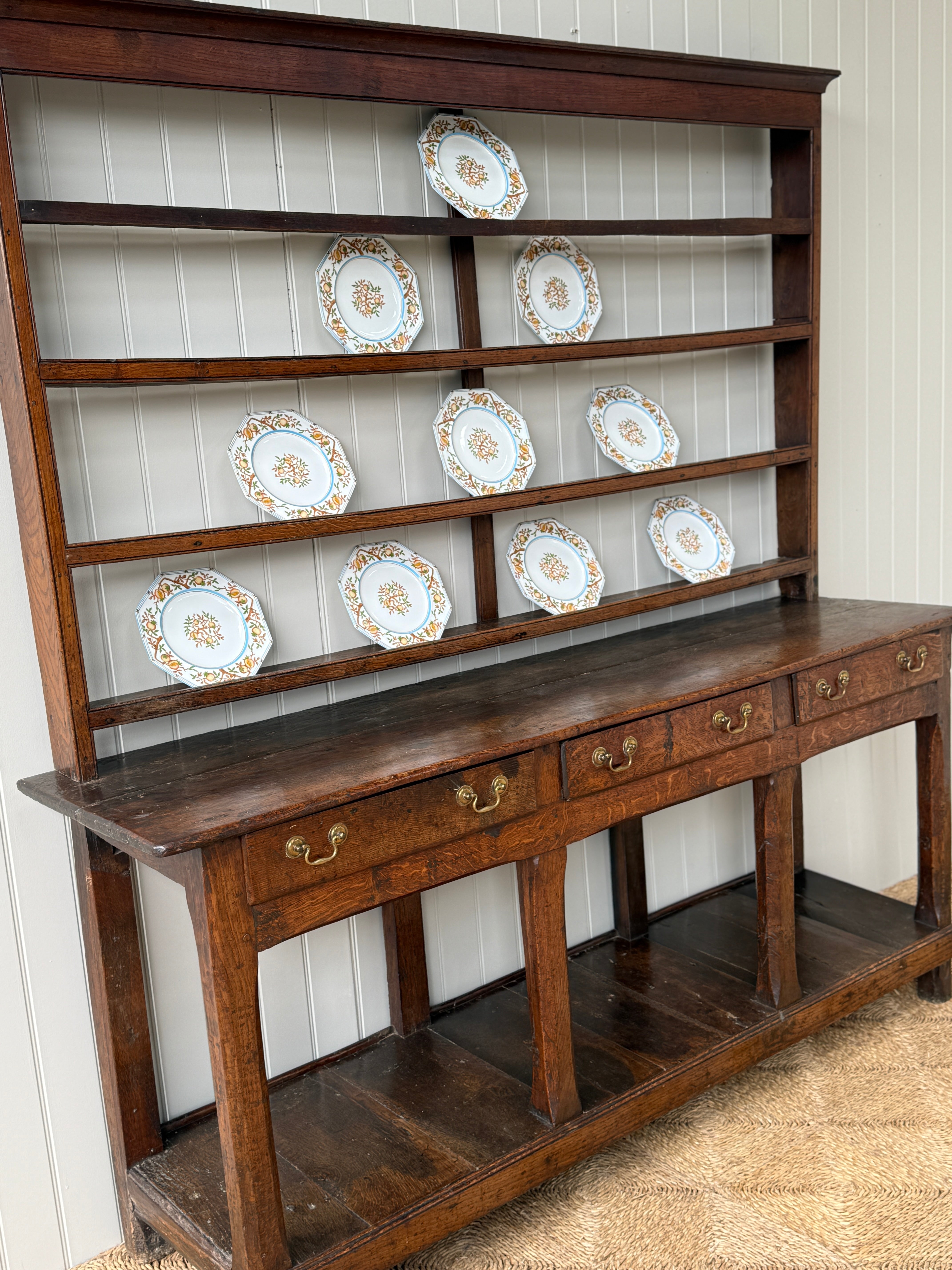 18th Century Oak Dresser with Open Pot board base