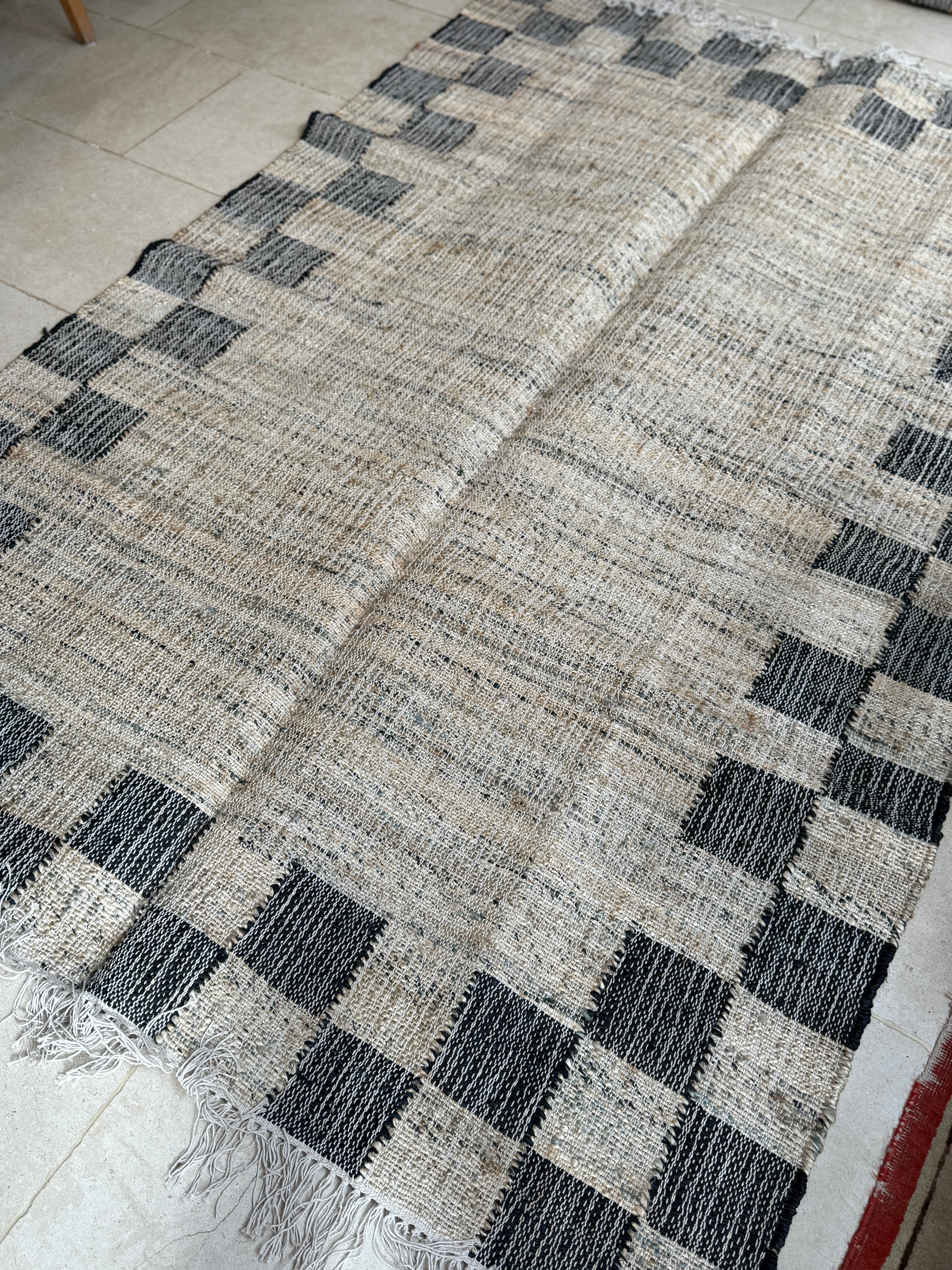 Modern Wool and Jute Rug - Dark Navy Checkerboard edge