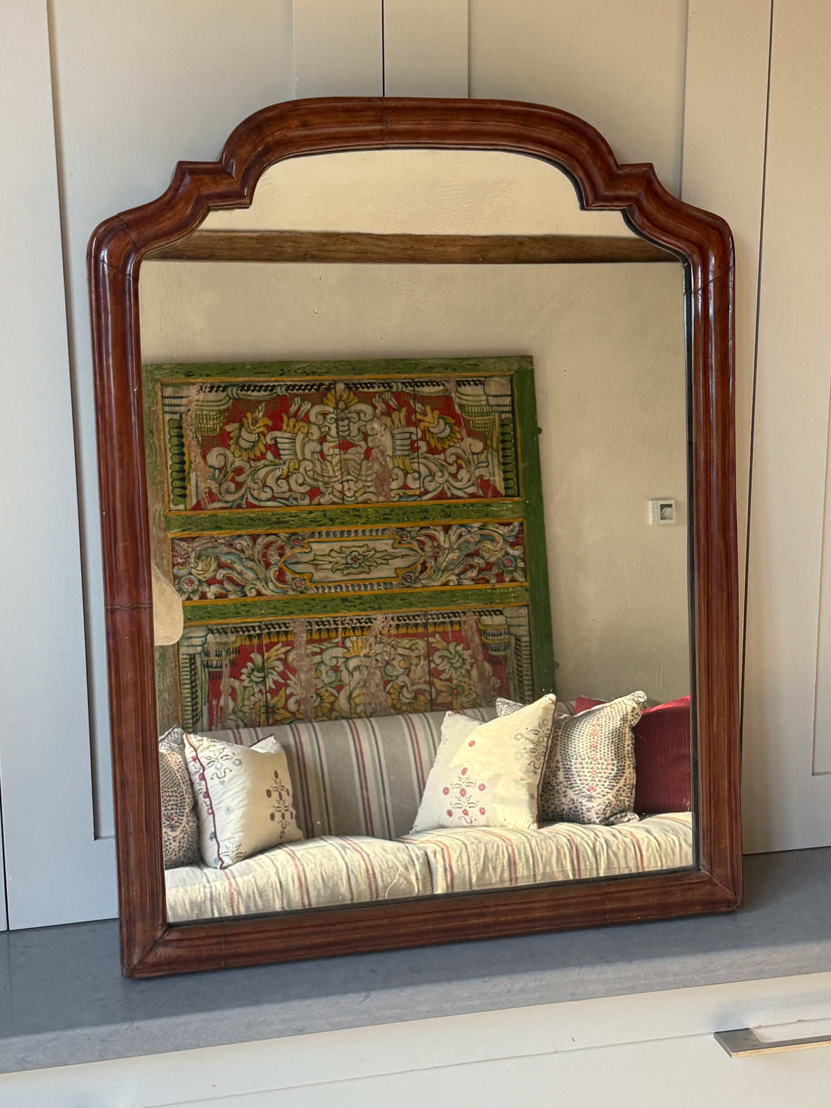 Early 18th-Century Style Arched Mahogany Mirror