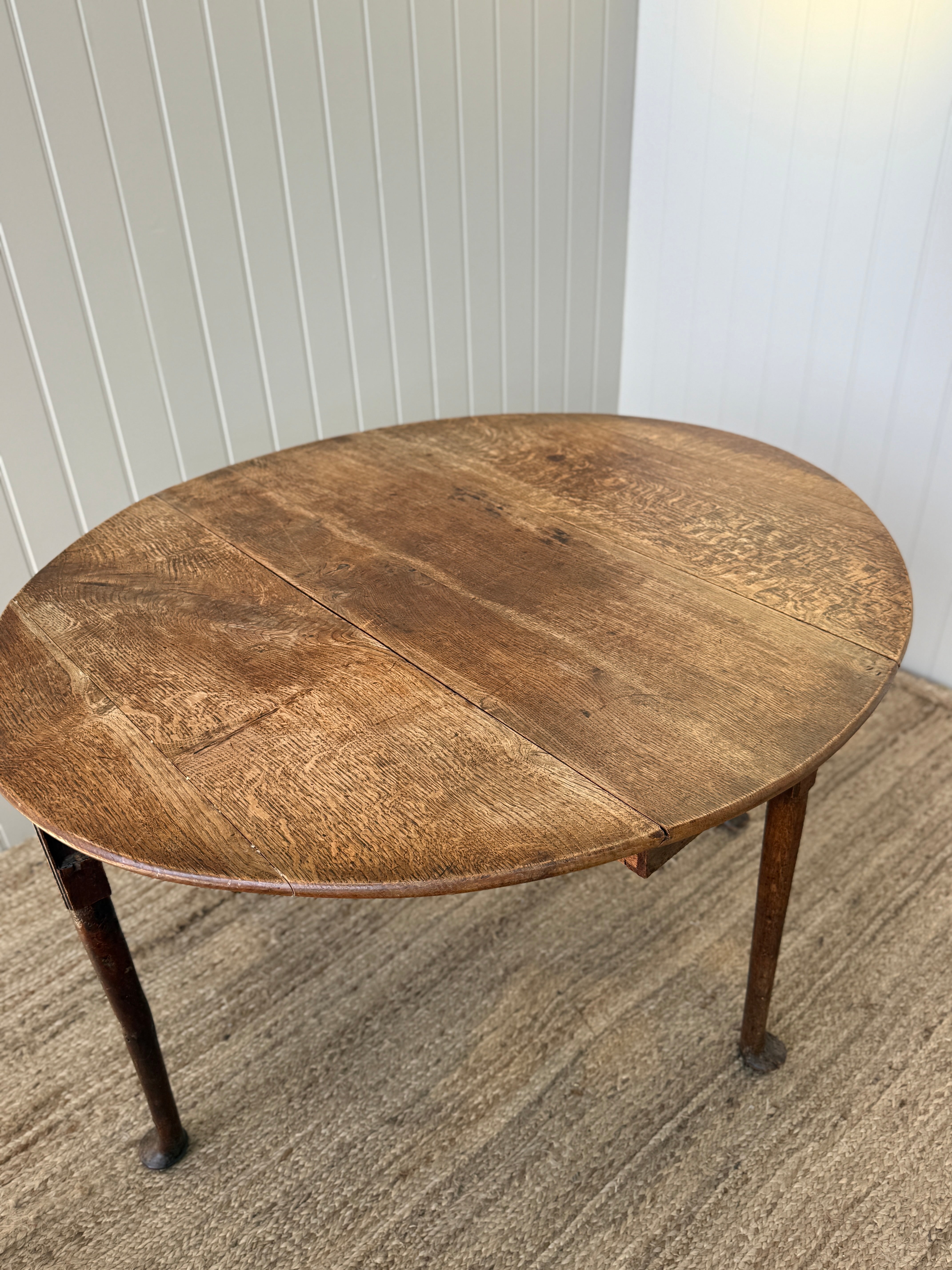Georgian Oak Drop-Leaf Dining Table