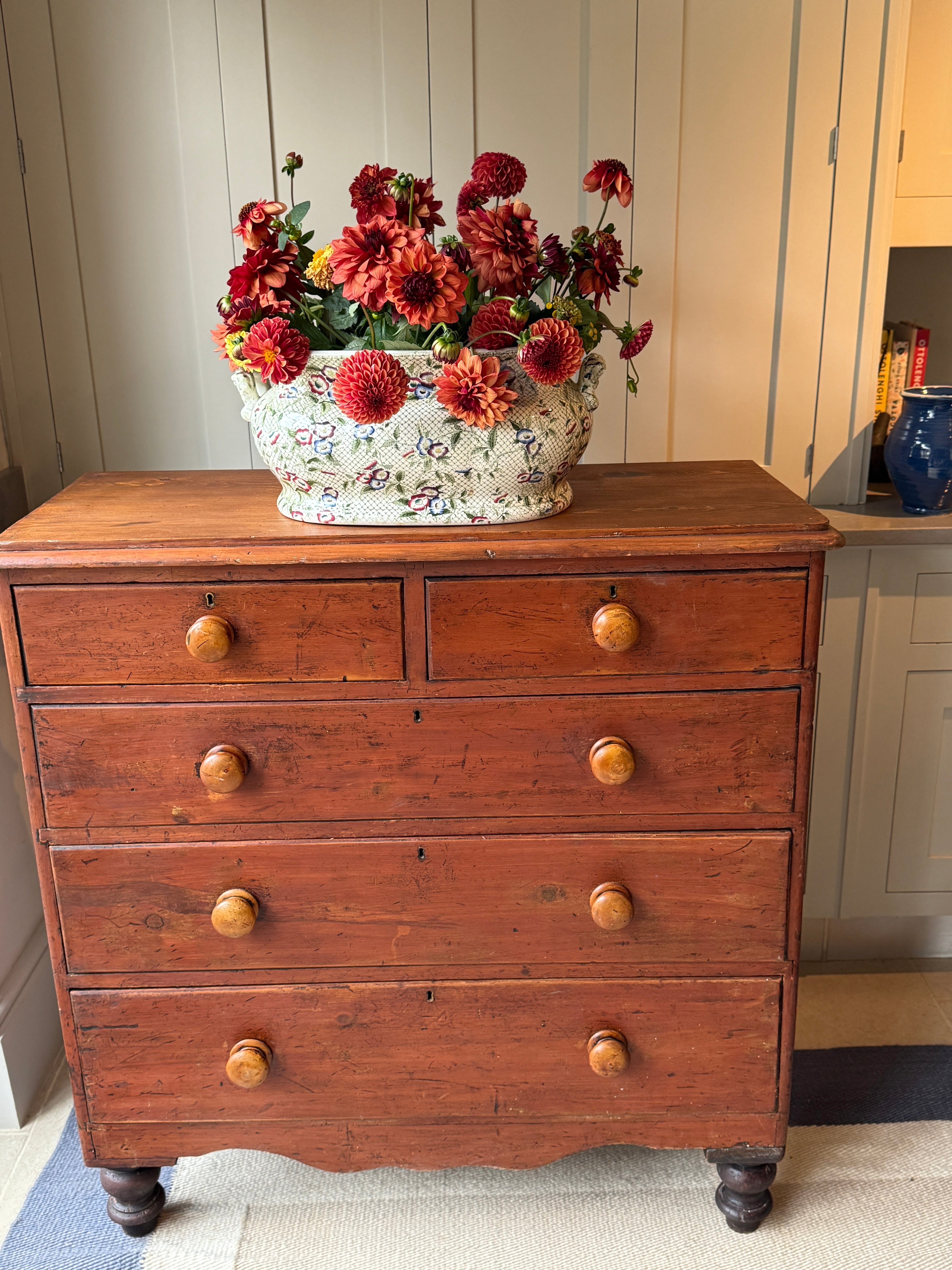 Red Pine Chest of Drawers
