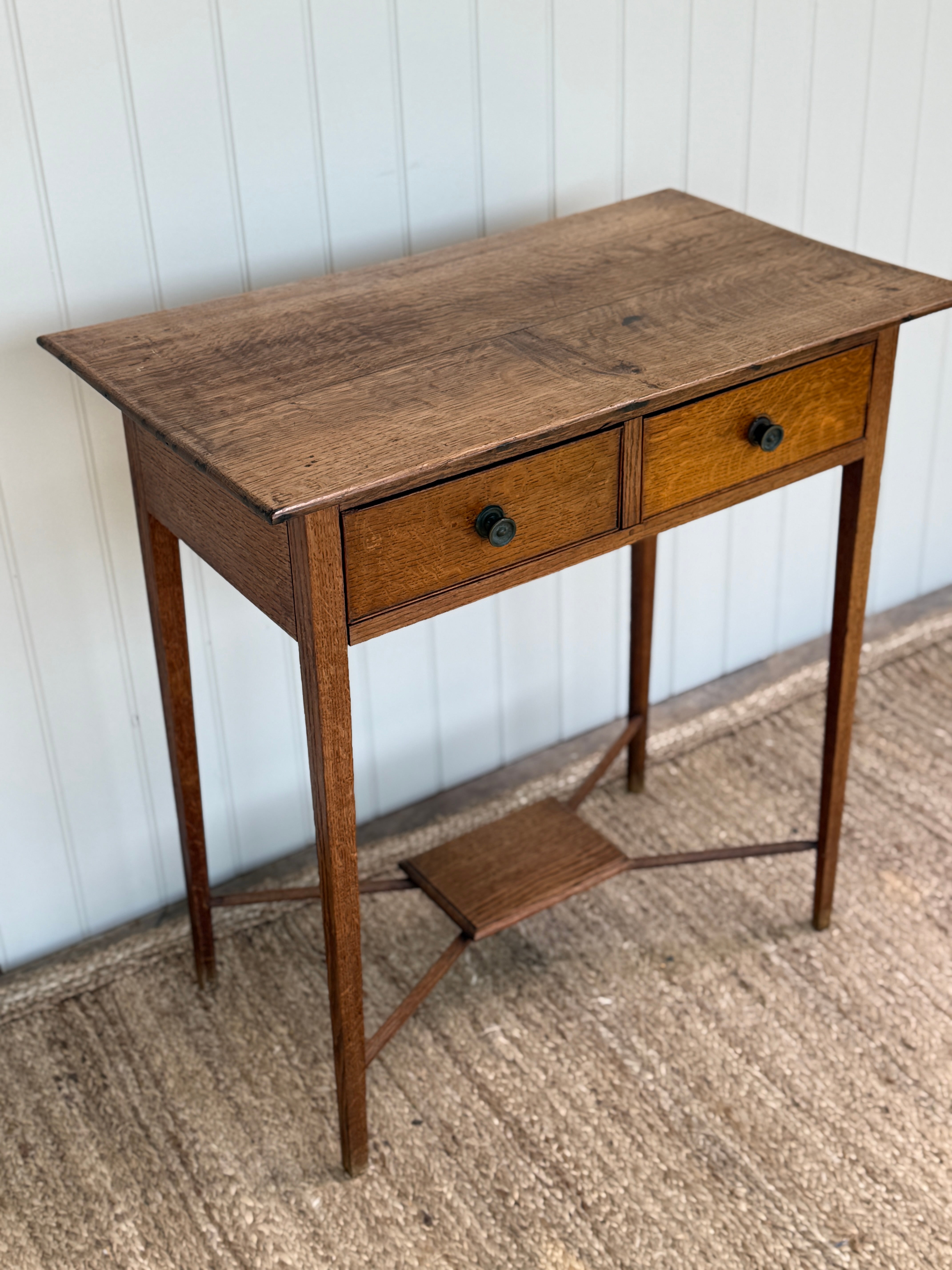 Antique Arts & Crafts Oak Two-Drawer Side Table, circa 1900