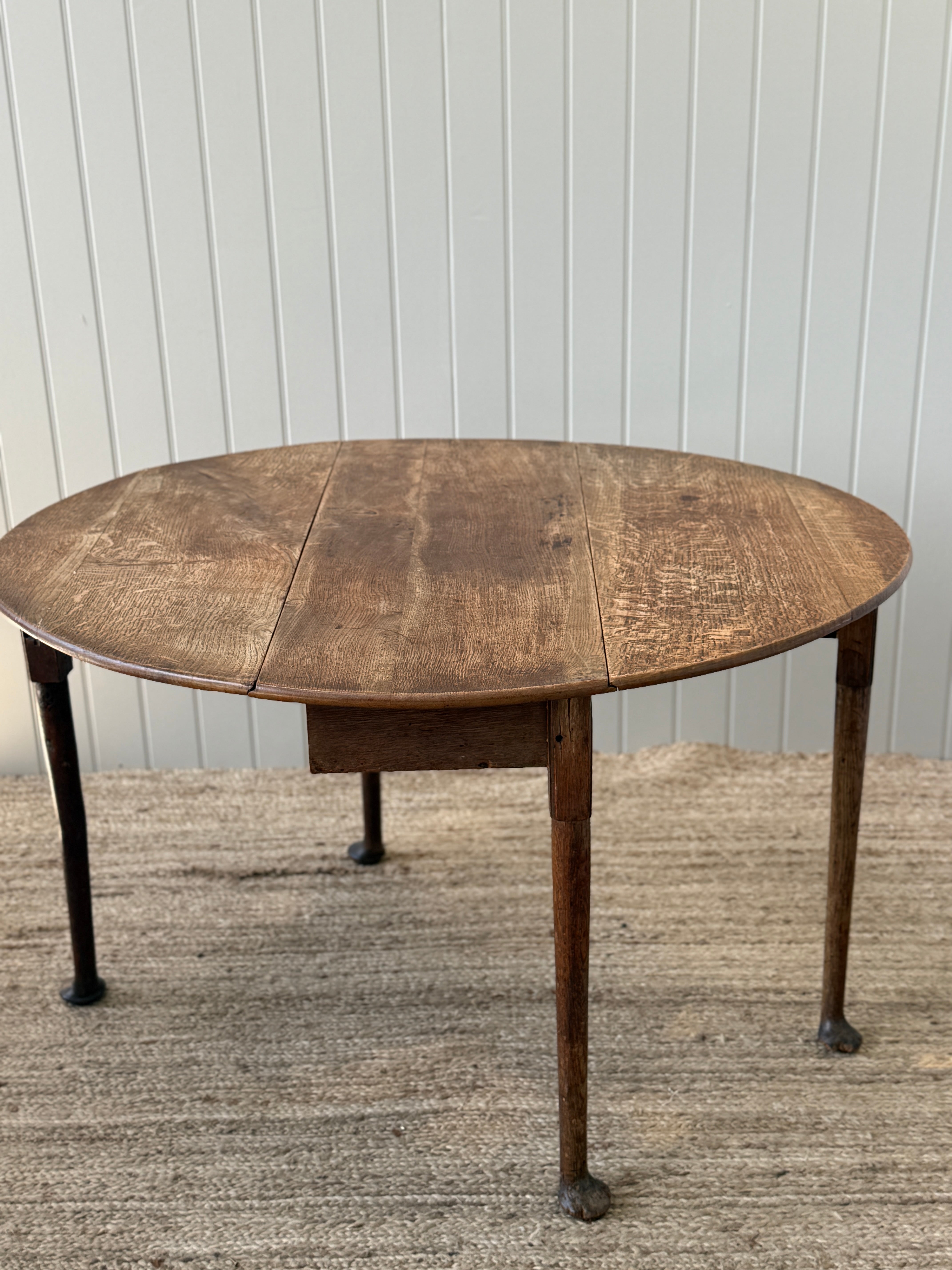 Georgian Oak Drop-Leaf Dining Table