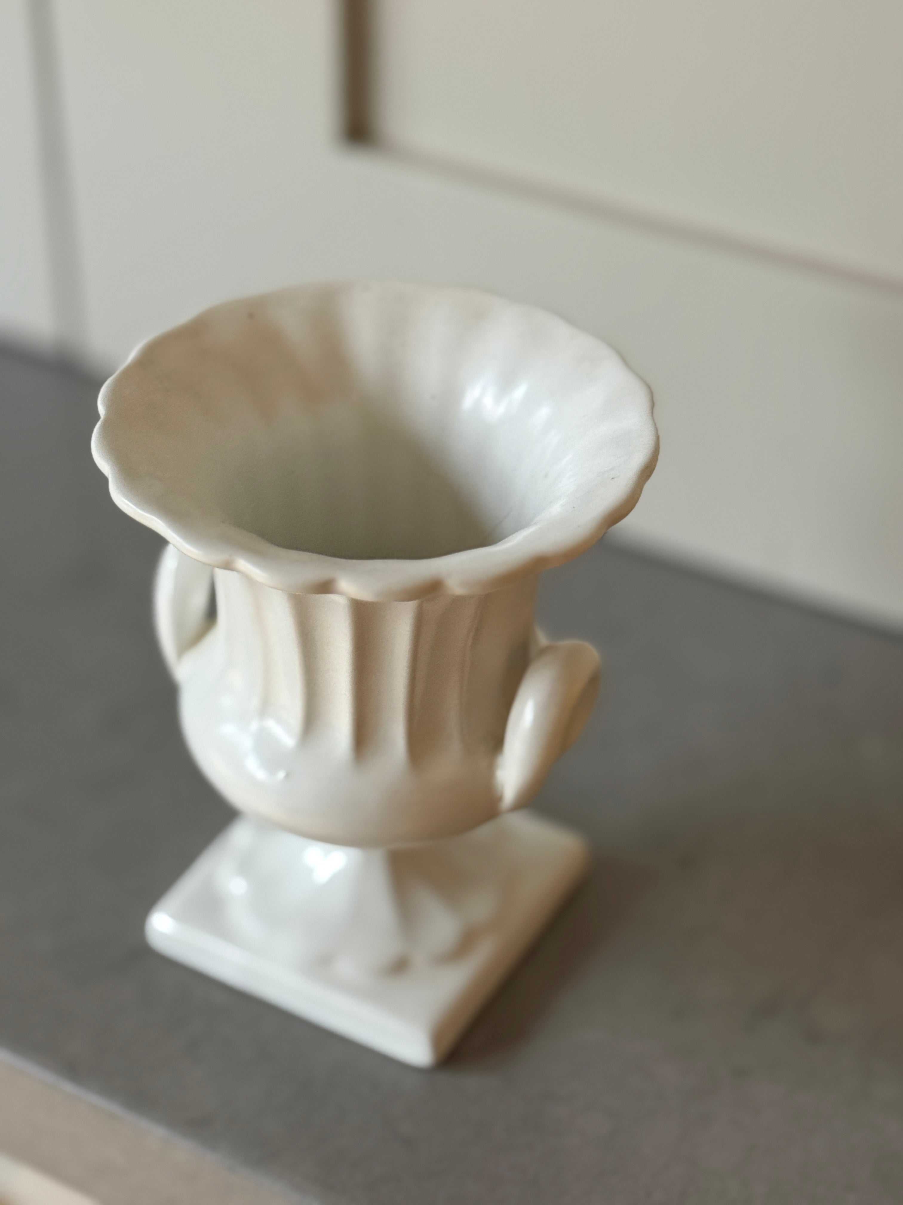 Very Small Shorter and Son Urn