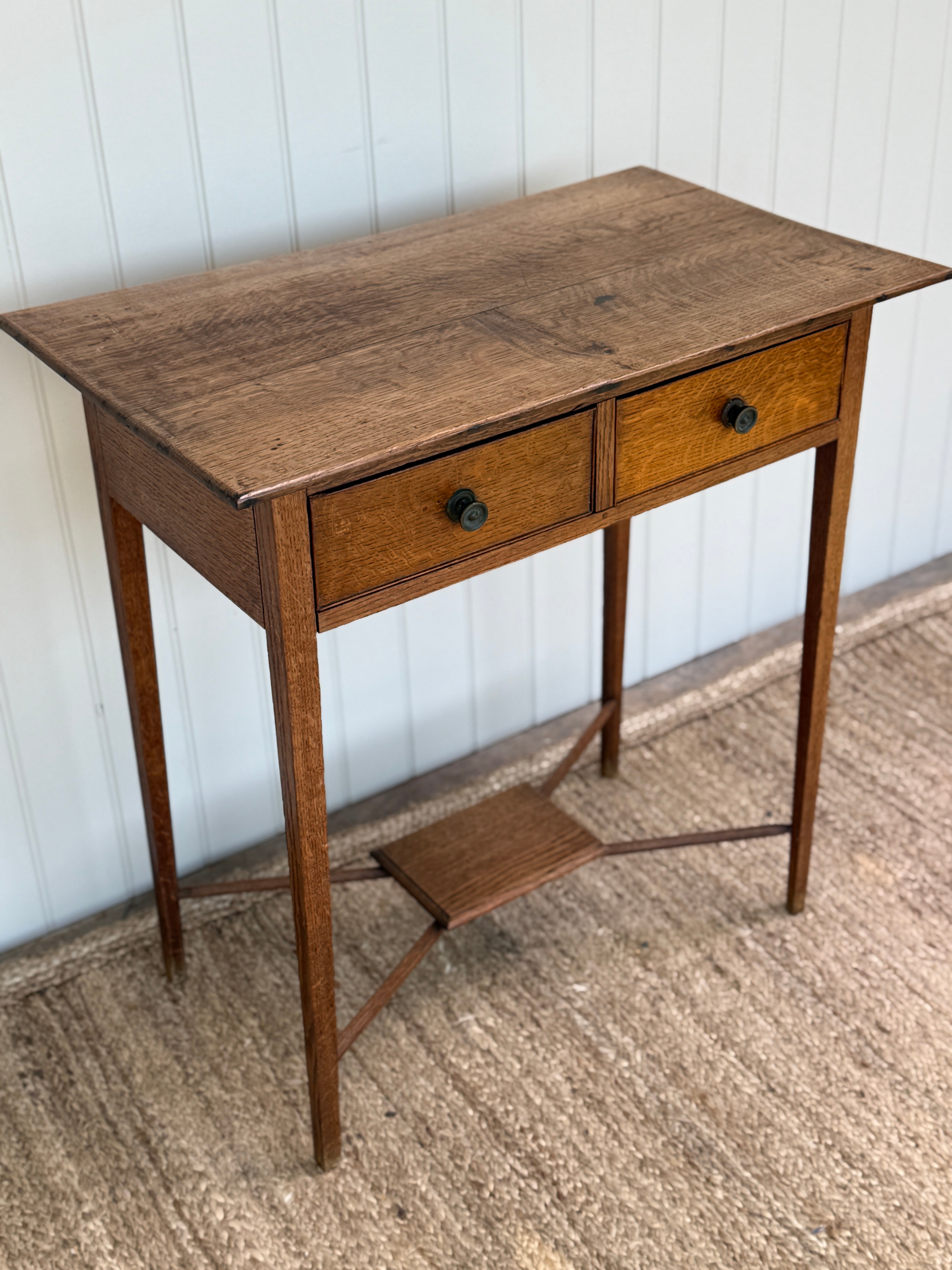 Antique Arts & Crafts Oak Two-Drawer Side Table, circa 1900