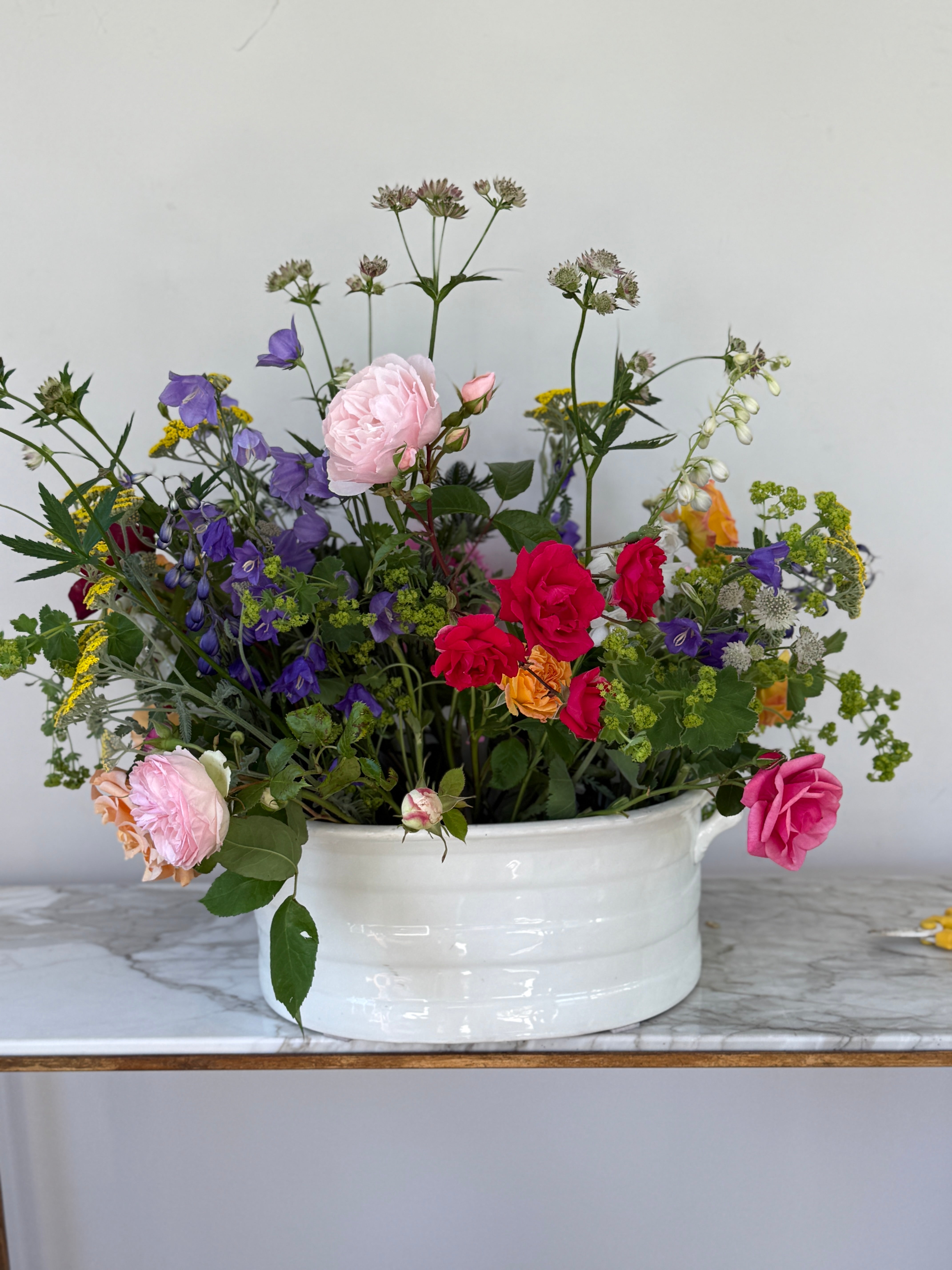 Medium Wedgwood White Banded Foot bath Planter