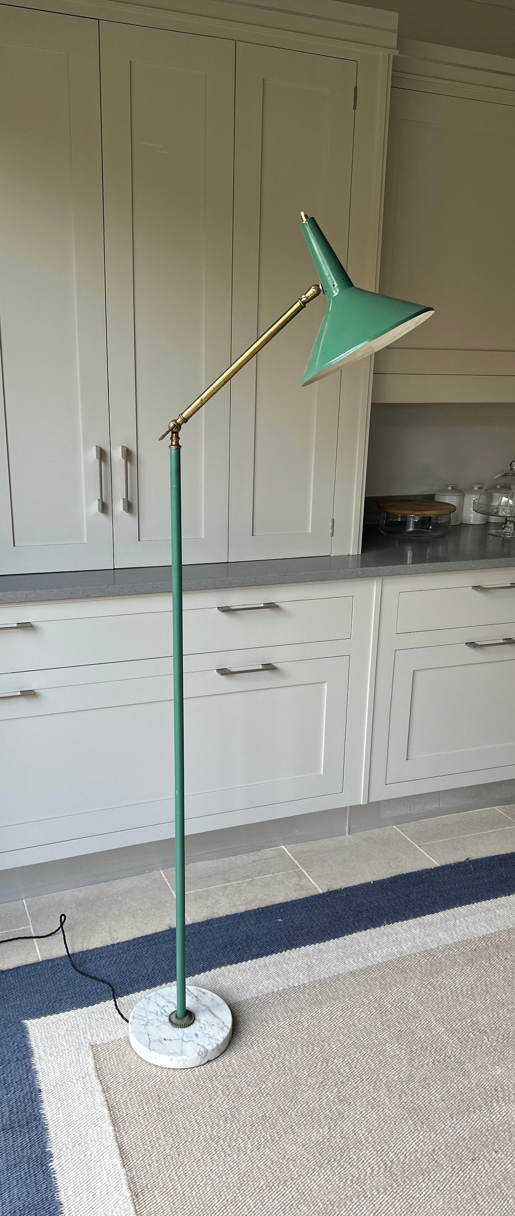 Italian 1950s Diabolo Floor Lamp in Green Enamel and Brass