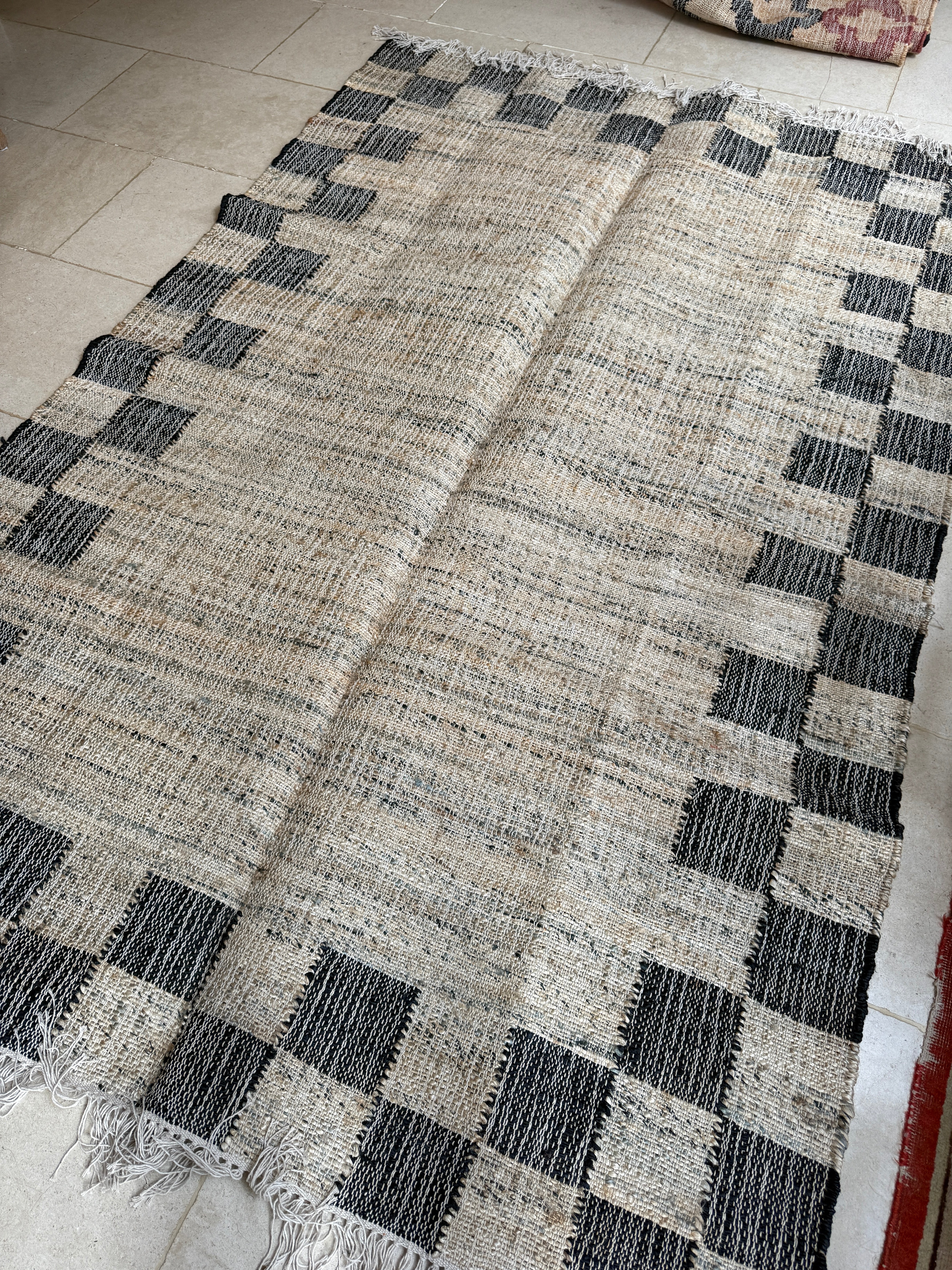 Modern Wool and Jute Rug - Dark Navy Checkerboard edge