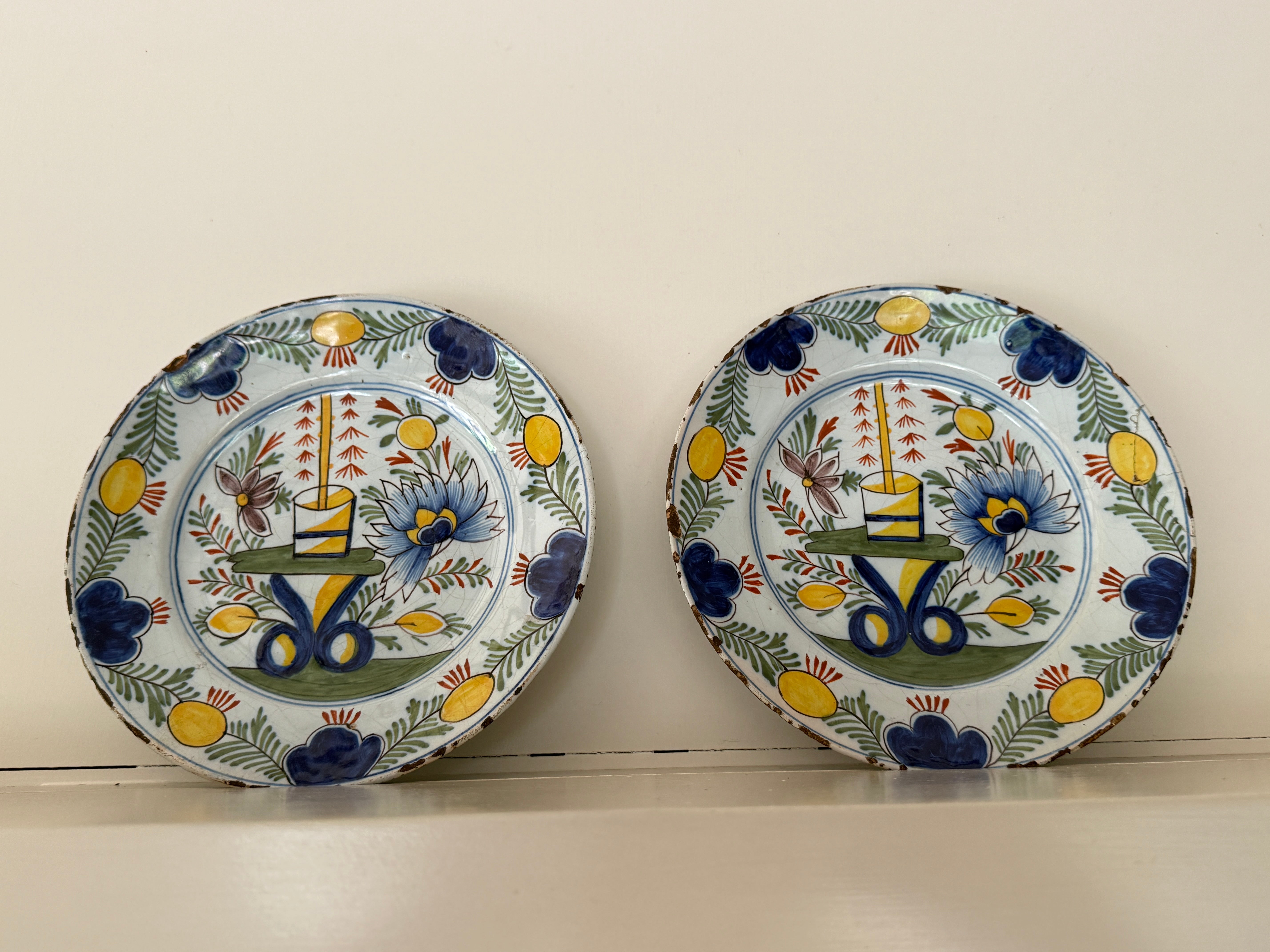 Pair of Late 18th Century Polychrome Delft Plates - Dutch