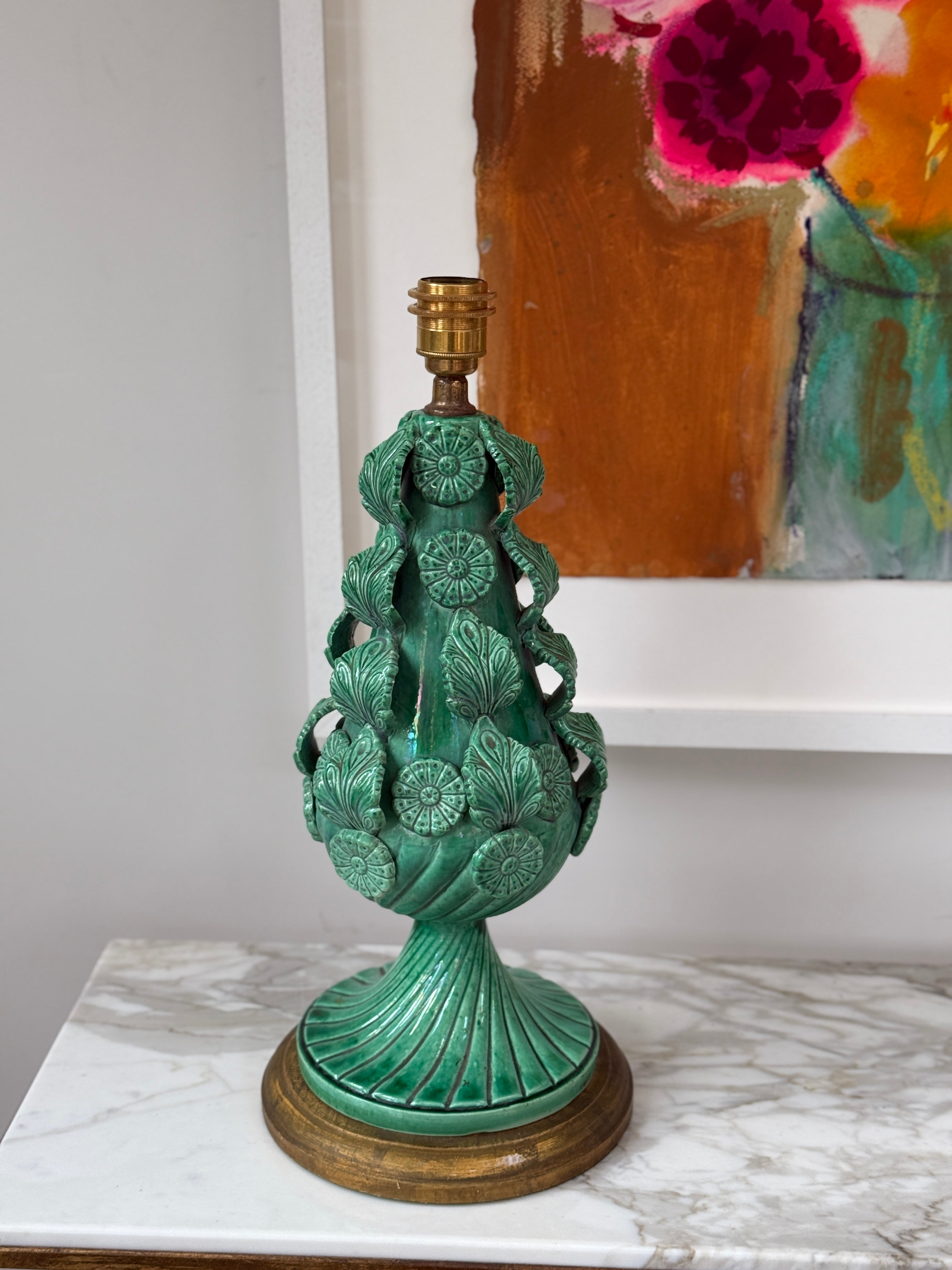 Green Manises Table Lamp on Wooden base