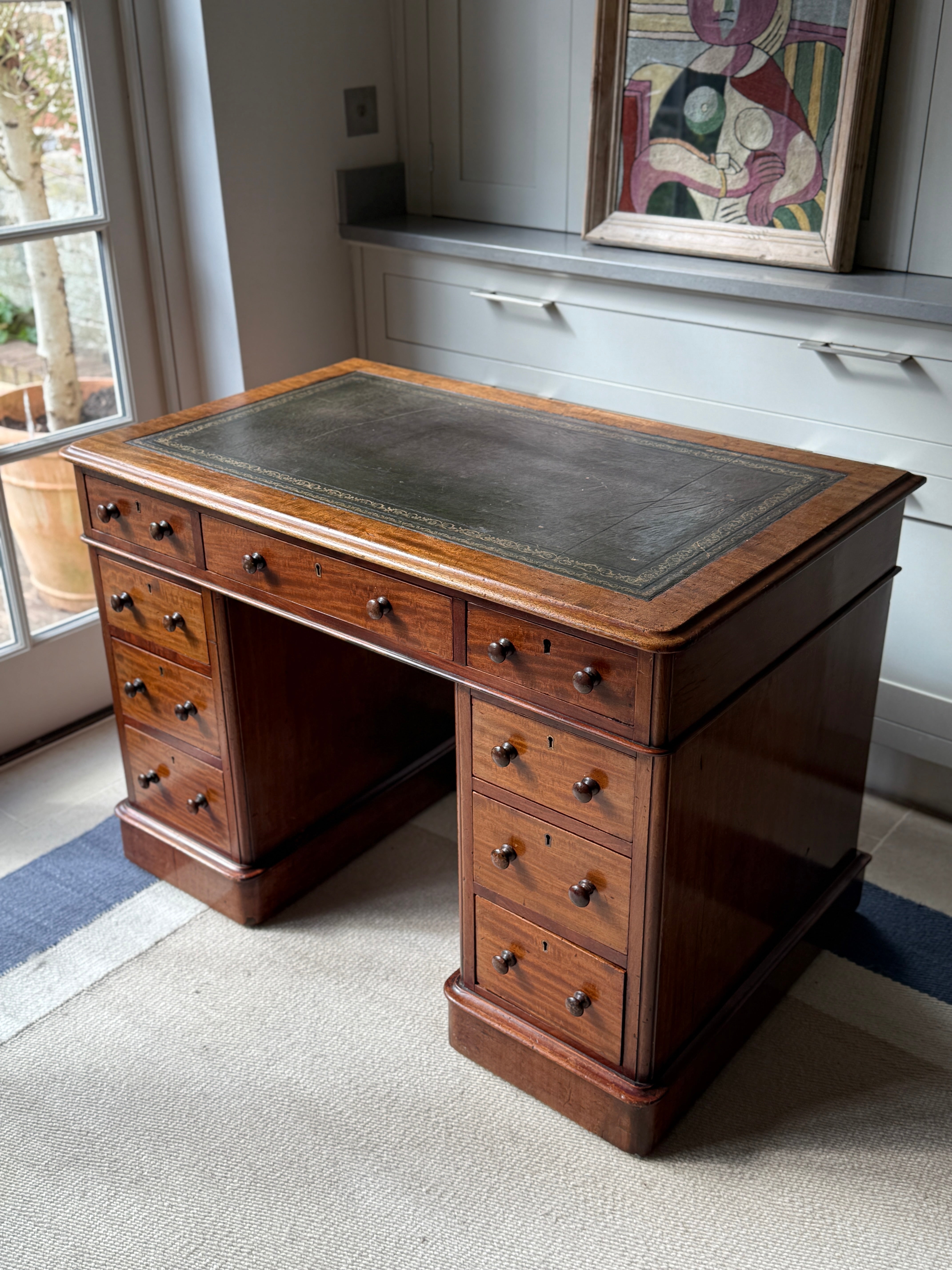 Mid 19th Century Mahogany Pedestal Desk