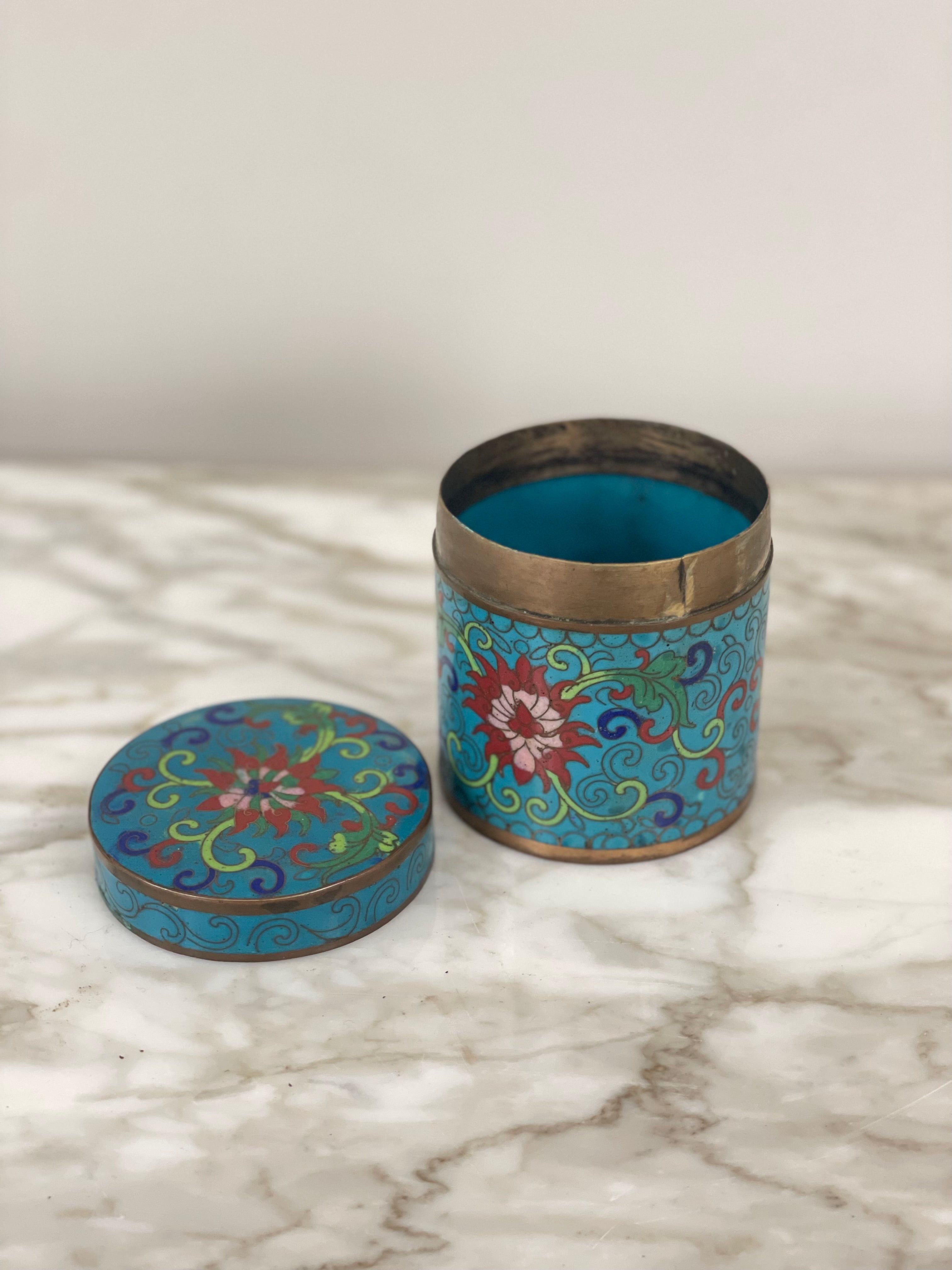 Cloisonné lidded pot