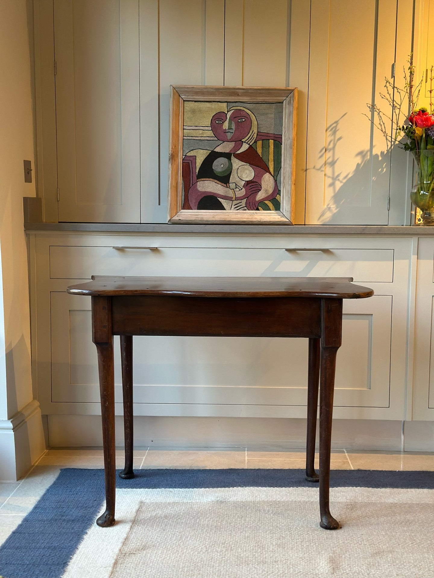 Serpentine Regency Mahogany Pad Foot Table
