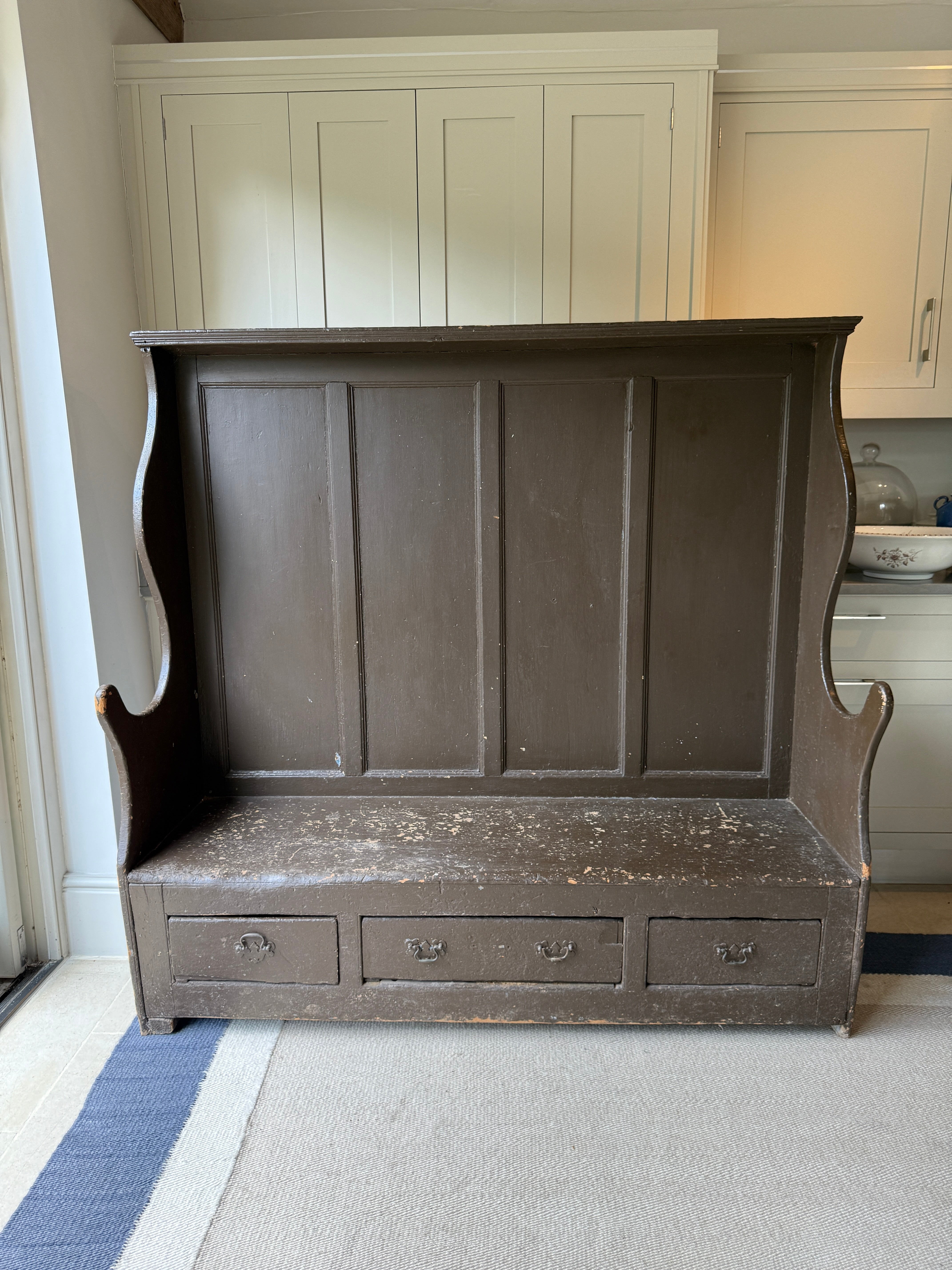 Early 19th Century West Country Settle