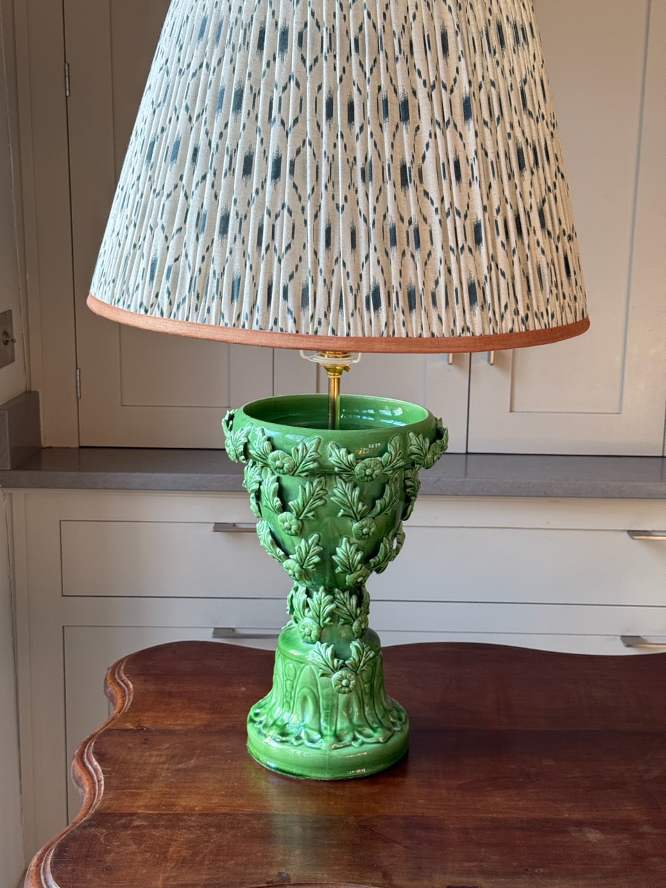 Green Manises Lamp