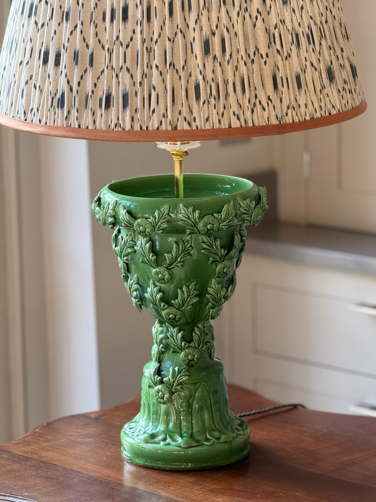 Green Manises Lamp