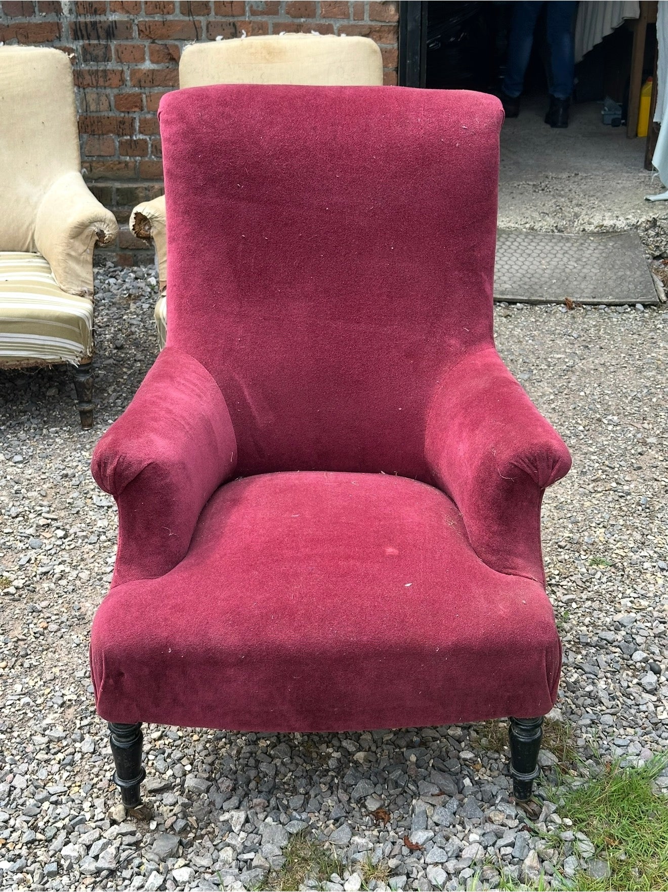 Single Scroll Back Armchair