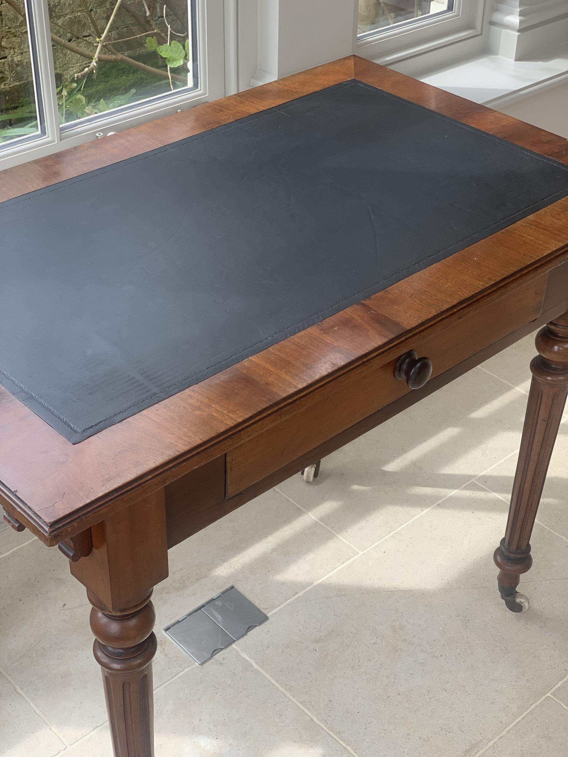 Late 19th Century Writing Table with leather top