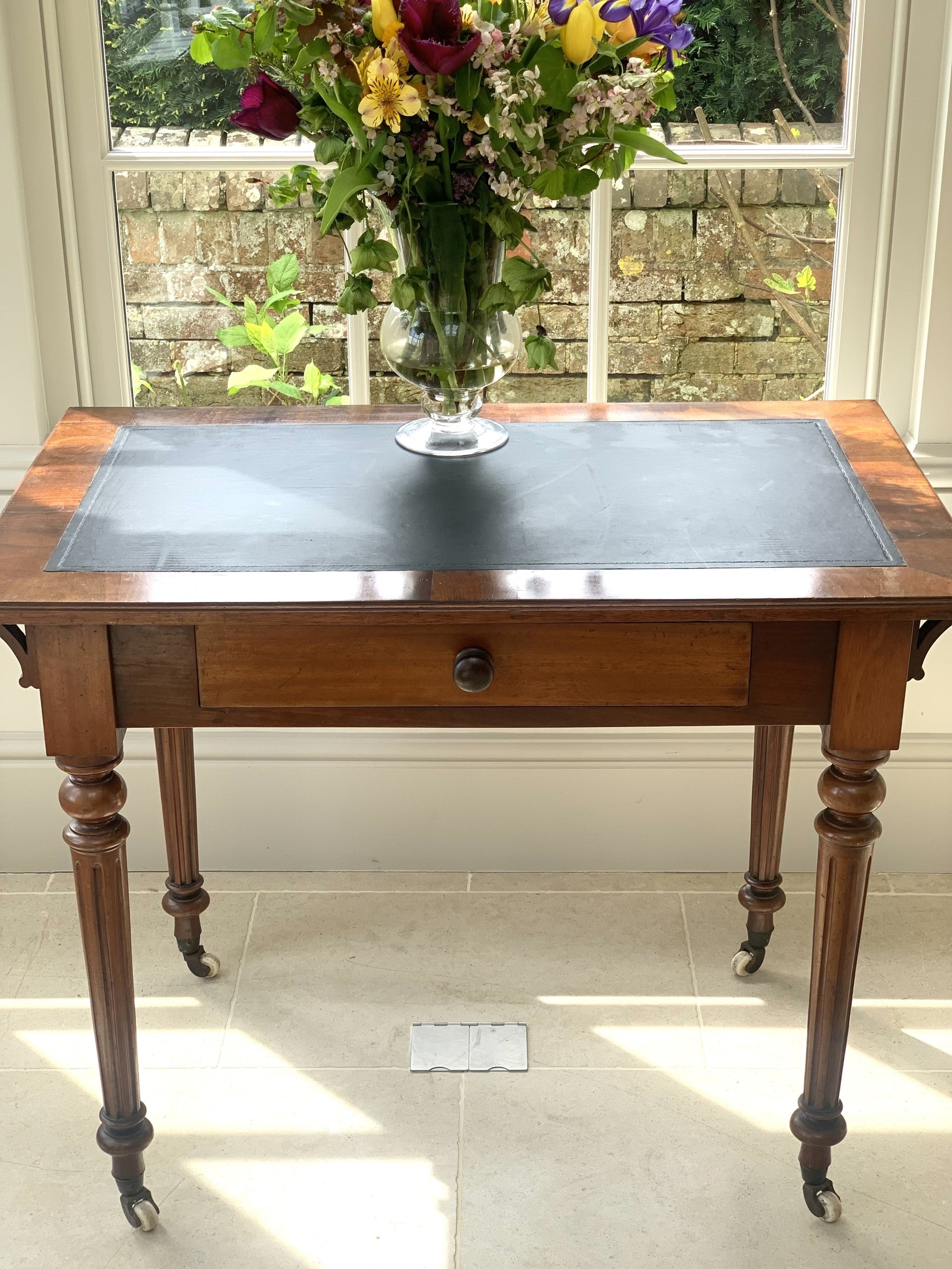 Late 19th Century Writing Table with leather top