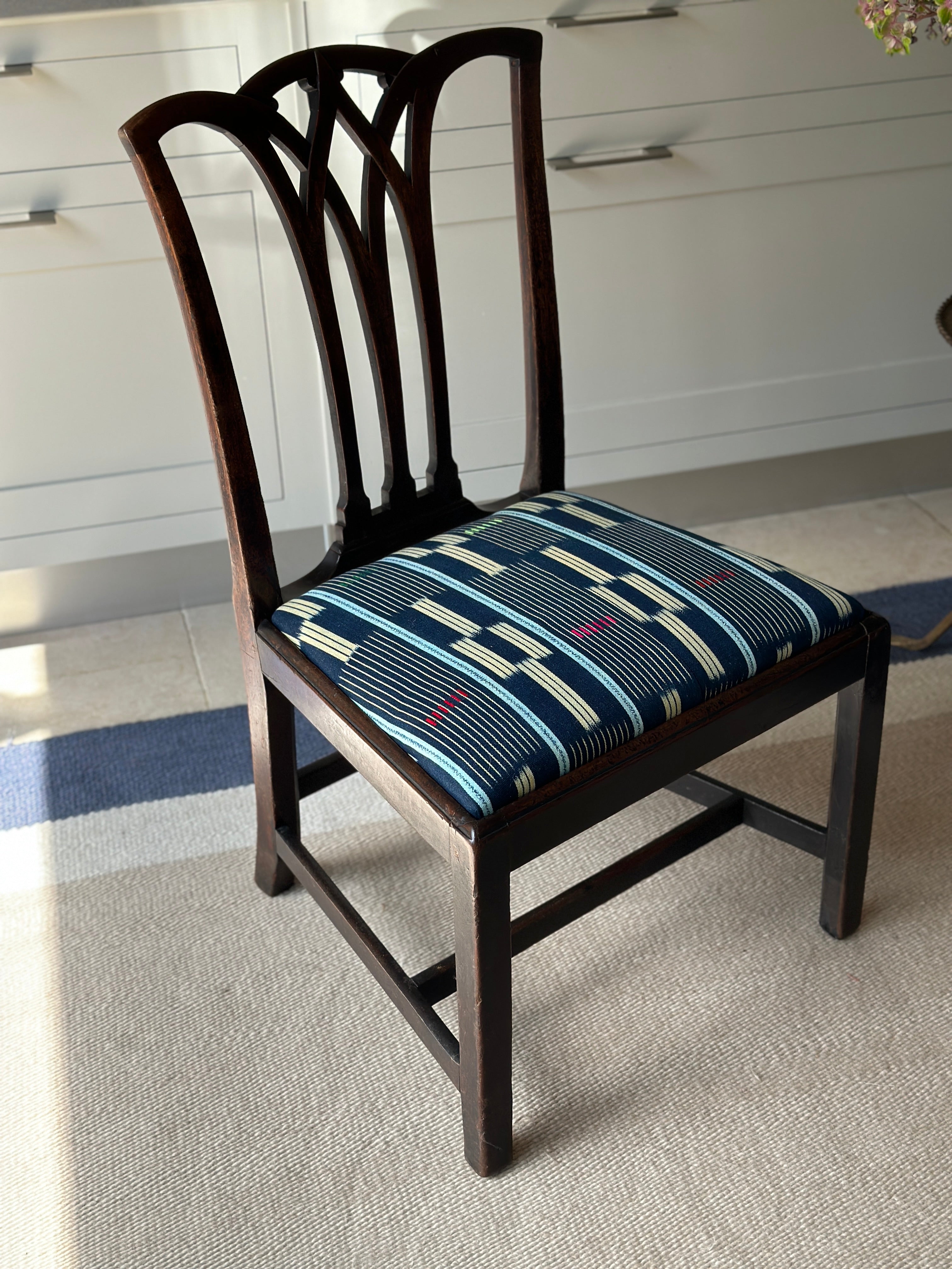 Georgian Mahogany Chair with Baule Cloth Seat
