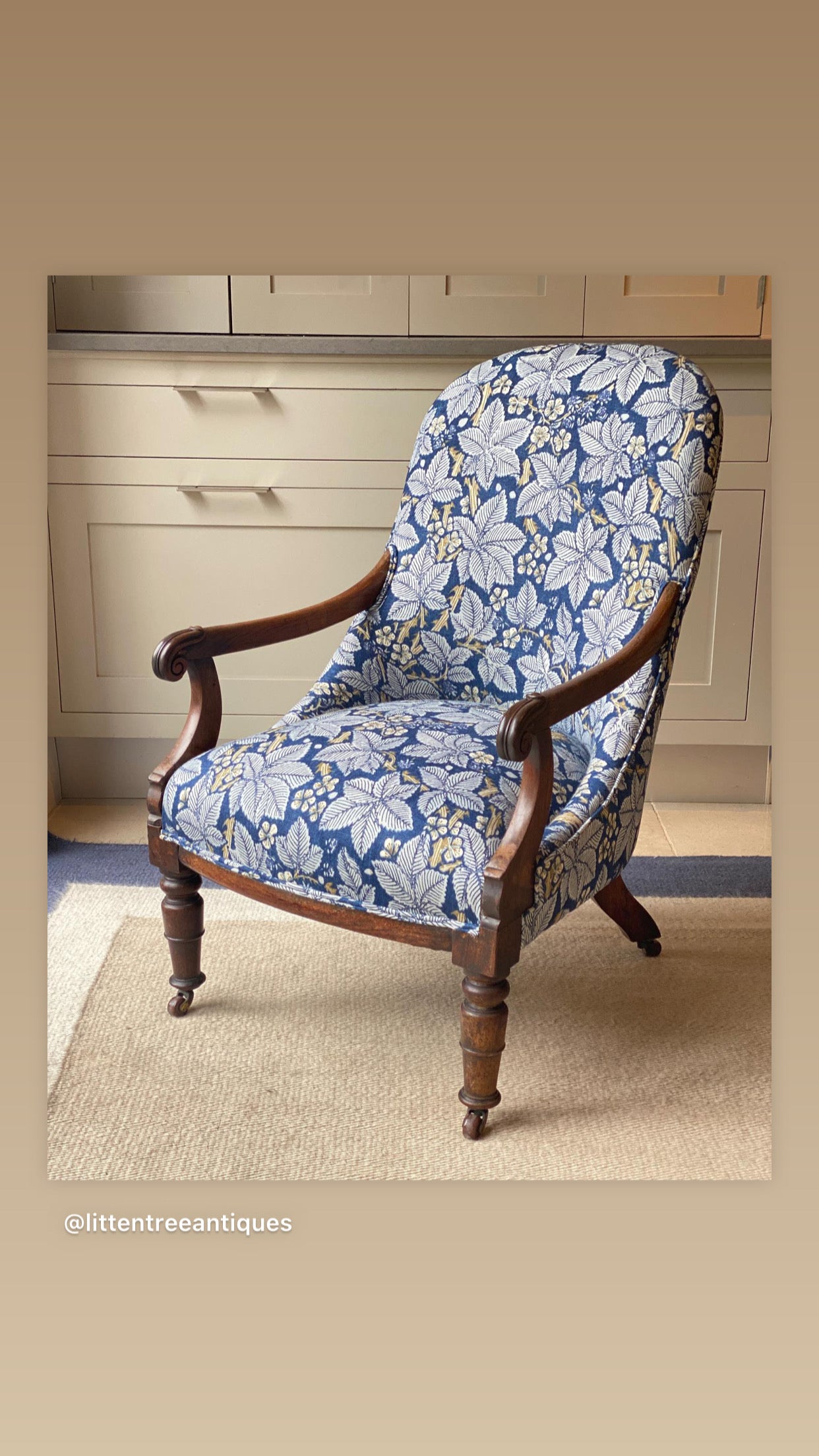 Charming Open Armchair