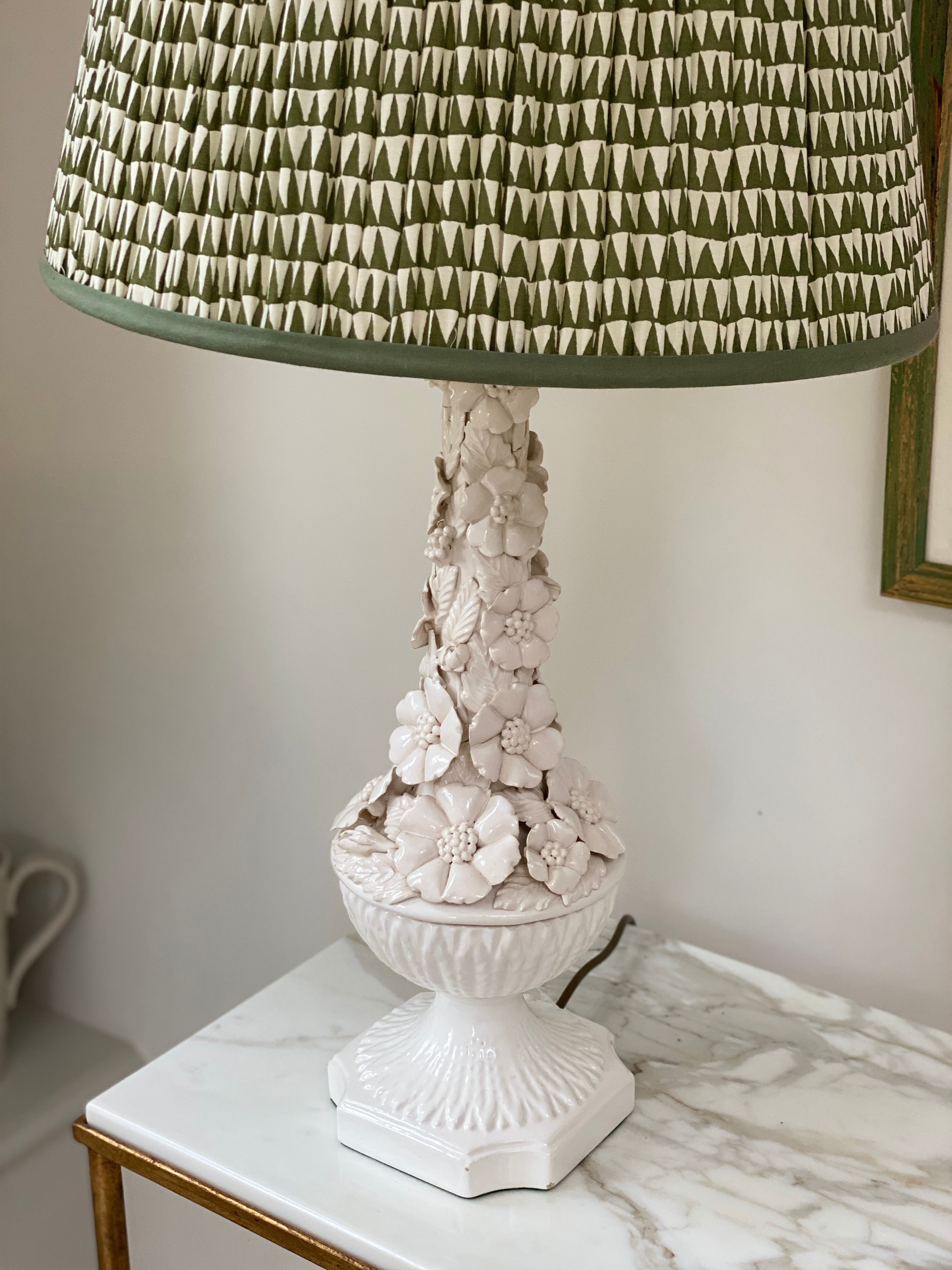 Vintage Floral Ceramic Table Lamp