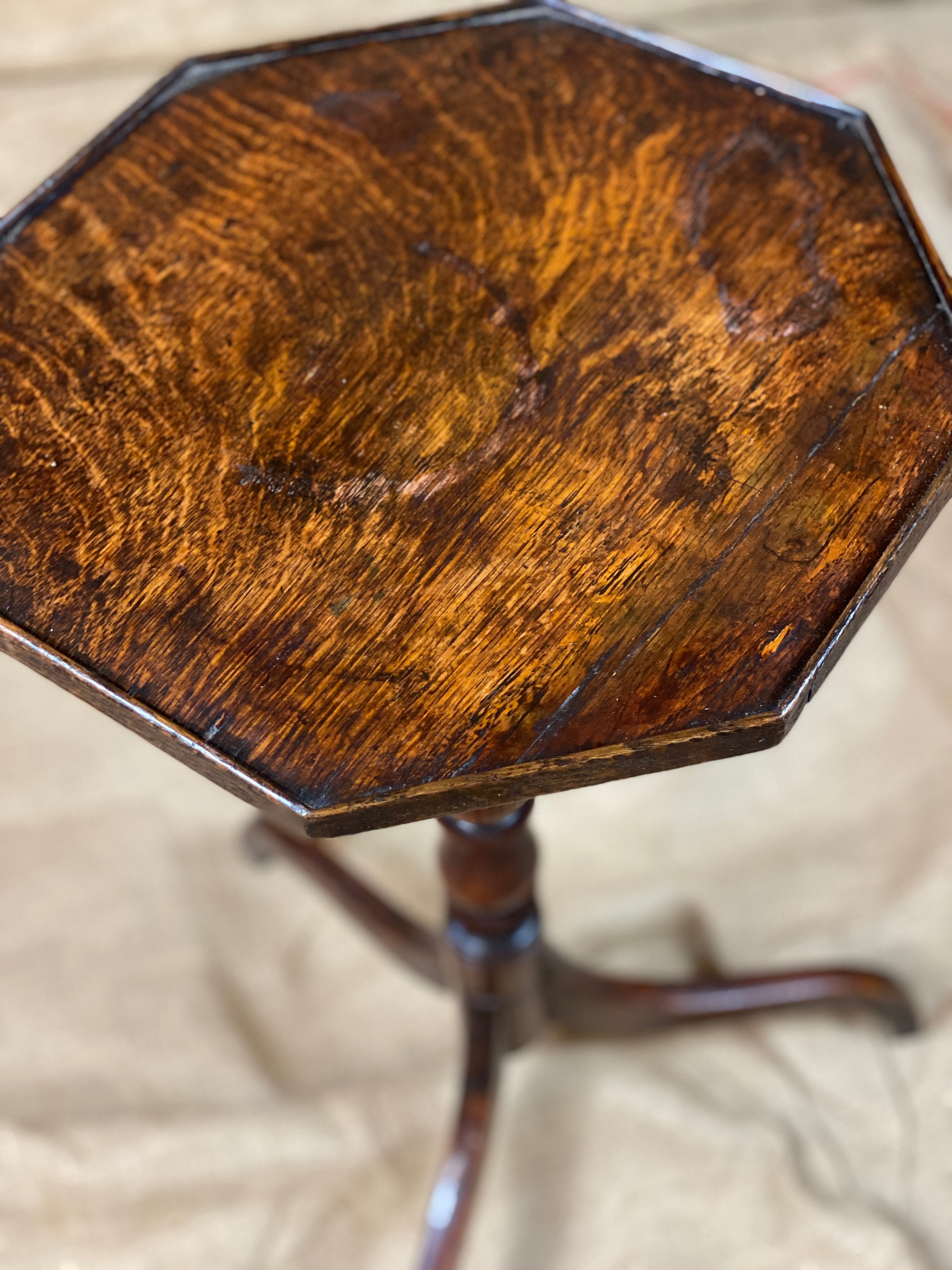 Superb Early C19th Oak Candlestand with Octagonal Top