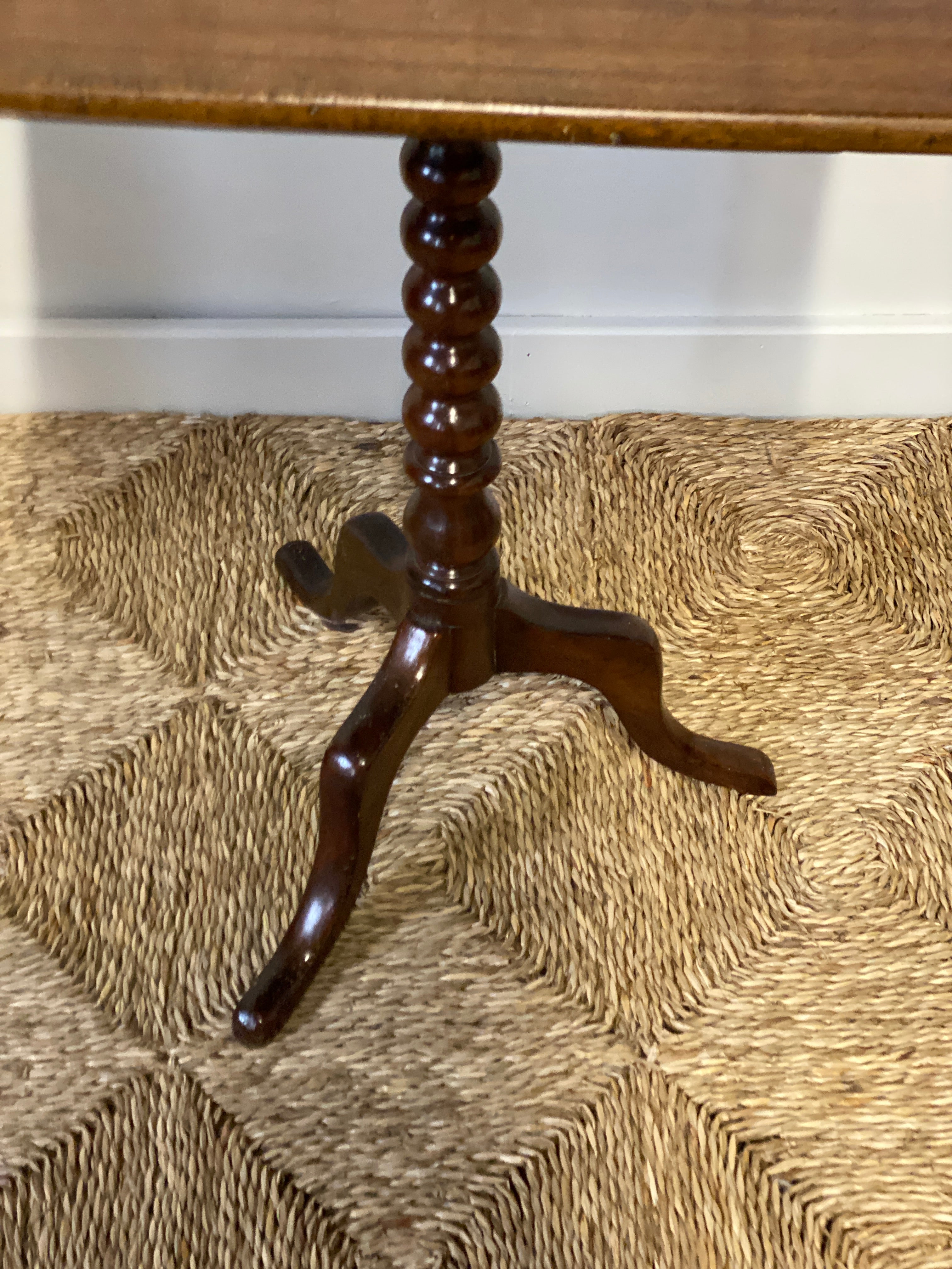 Late 19th Century Mahogany tilt top table