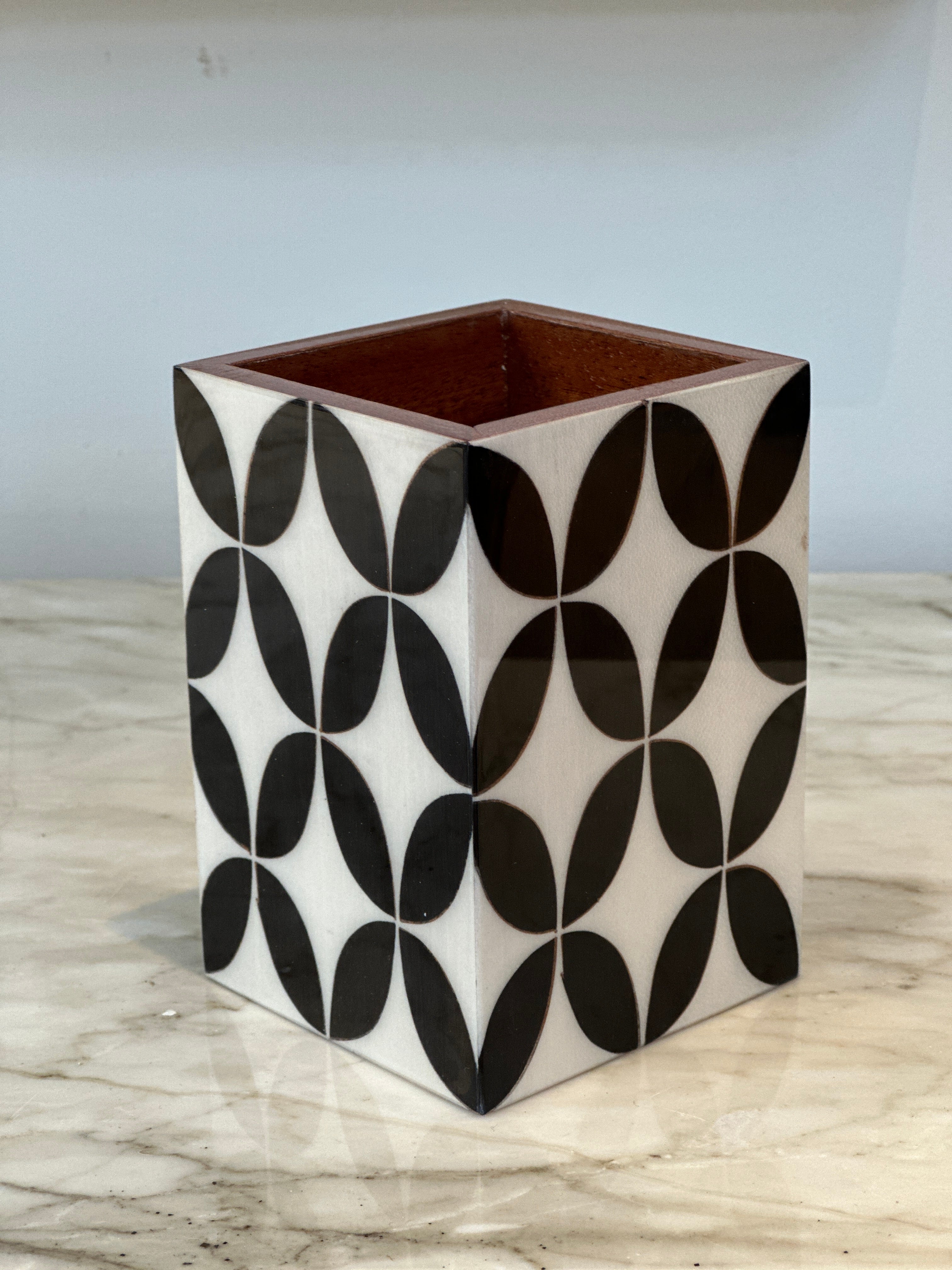 Marquetry Pen Holders - Black & White flowers