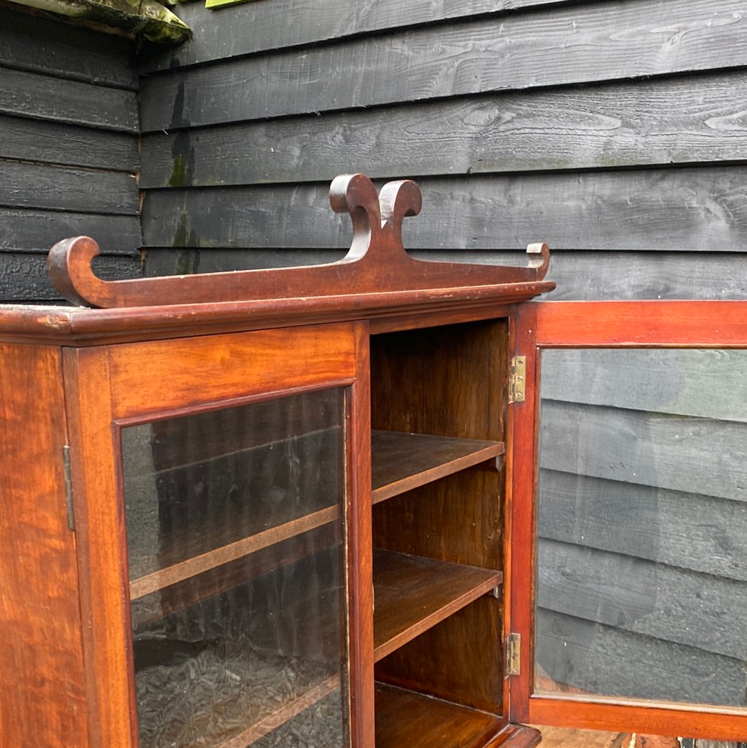 Mahogany Wall Hanging Cabinet with lovely Pediment
