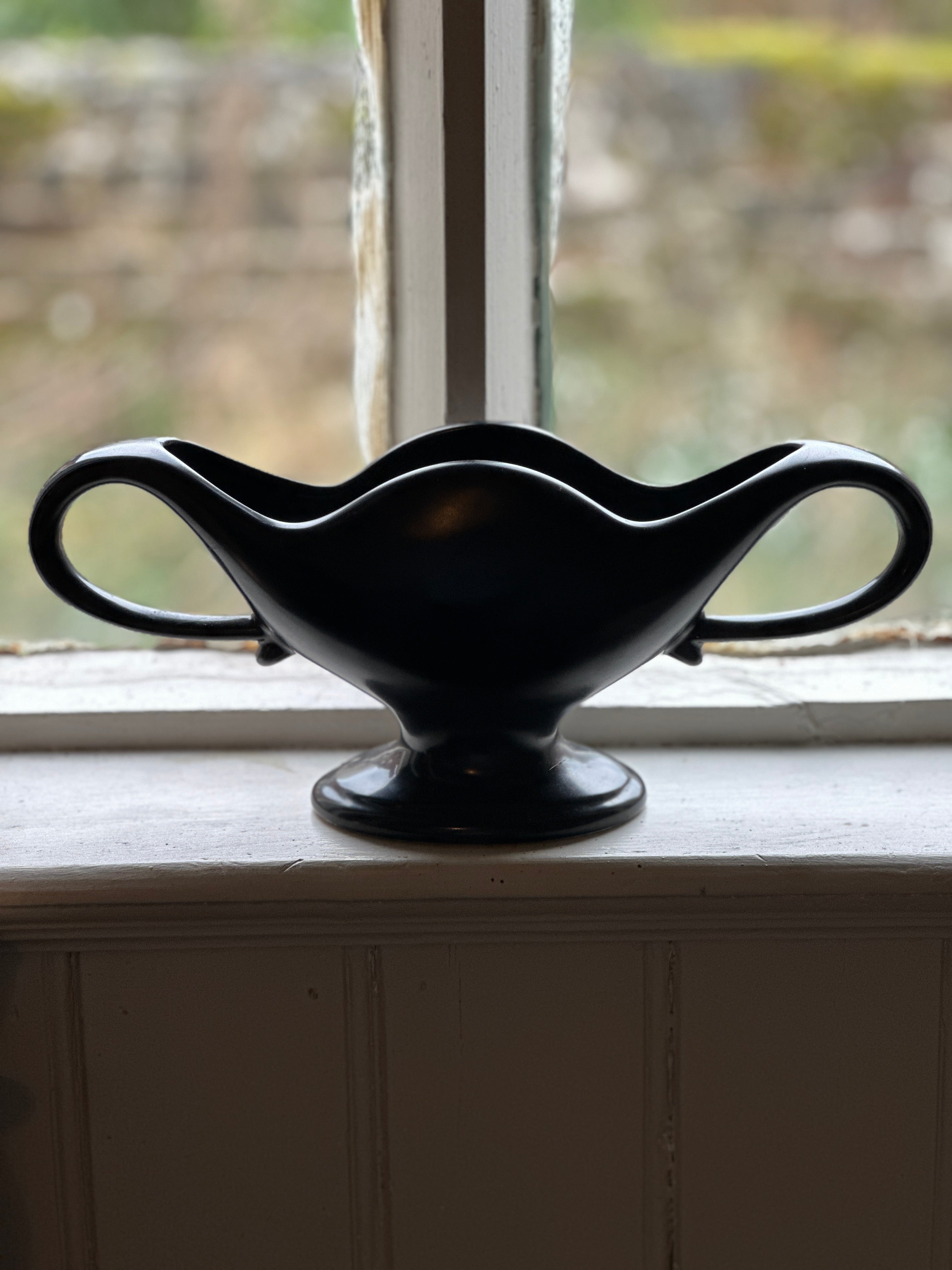 Constance Spry Mantel Vase - Black FMA