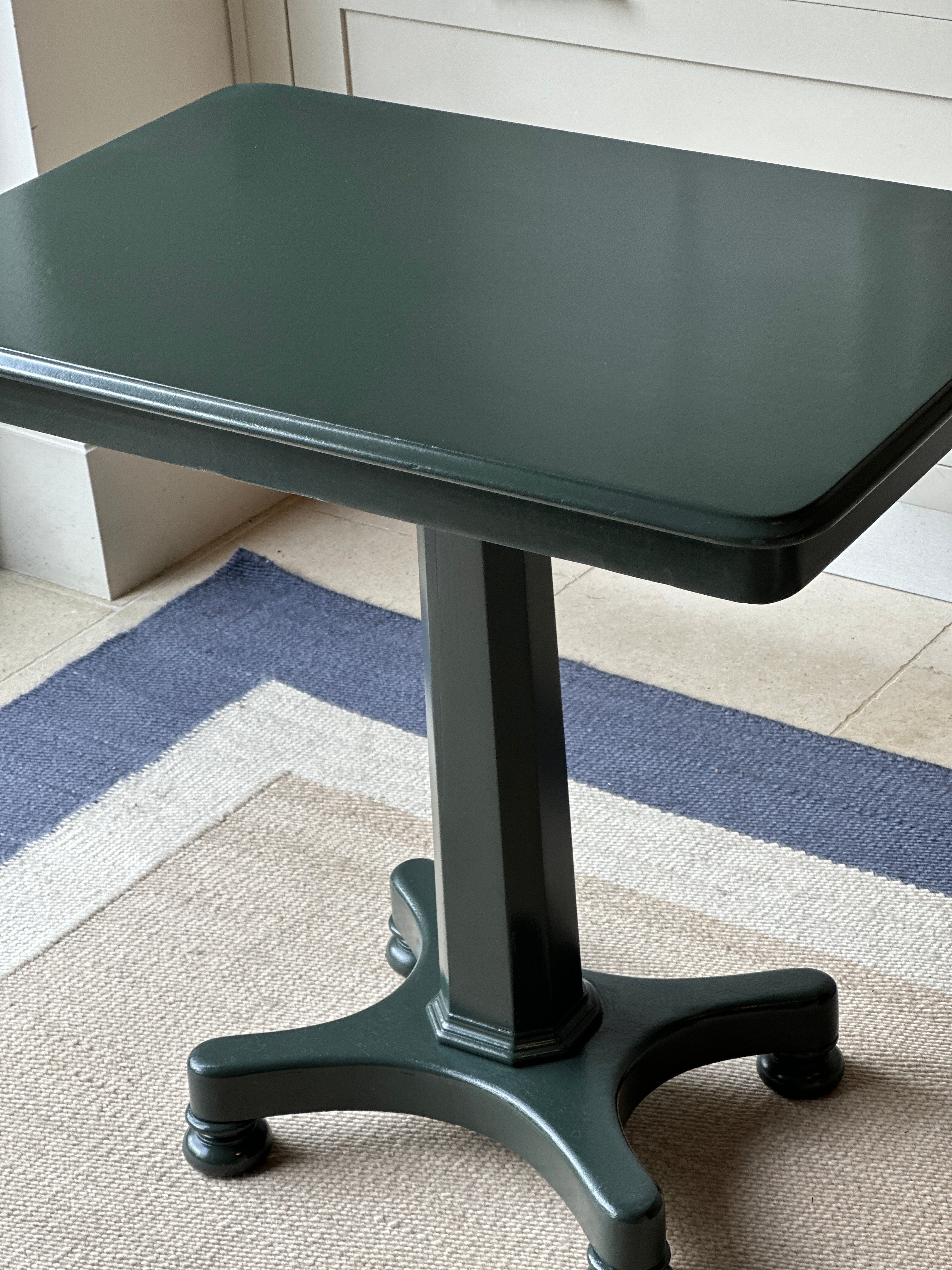 Small Charming Pedestal Table in Studio Green Gloss by F&B