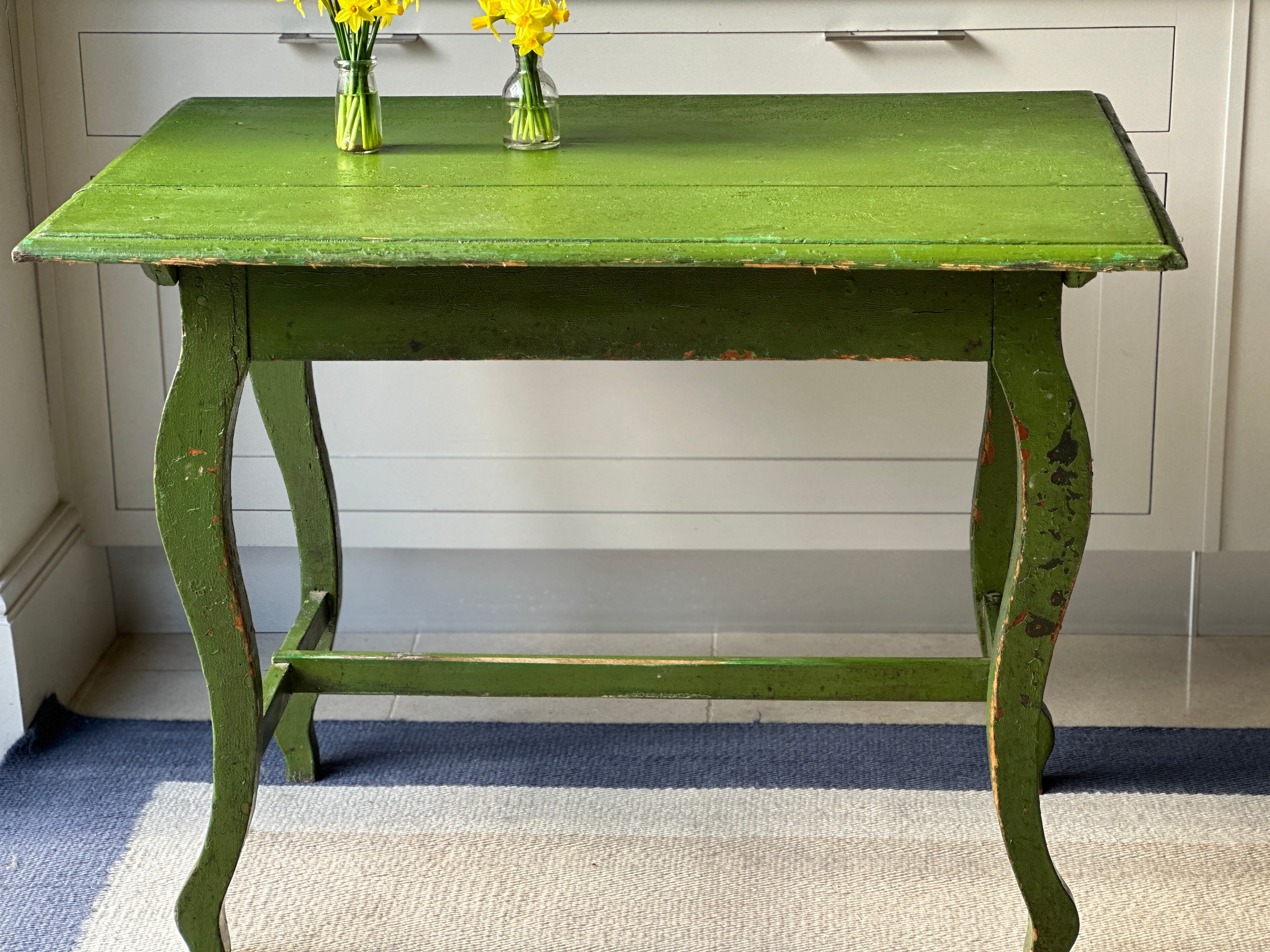 Rustic Hungarian Painted Side Table in Vivid Green