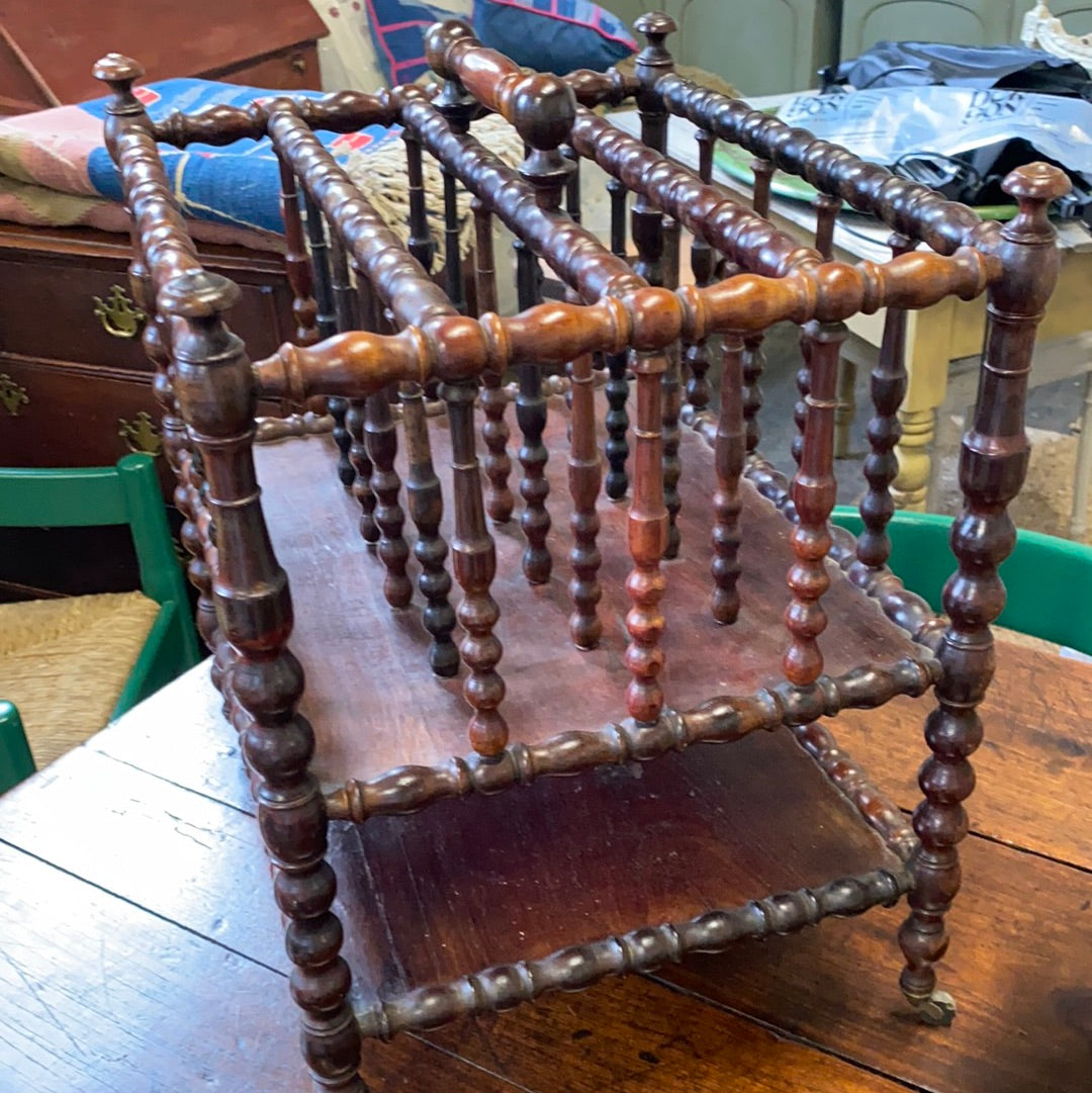 Mahogany Bobbin Canterbury