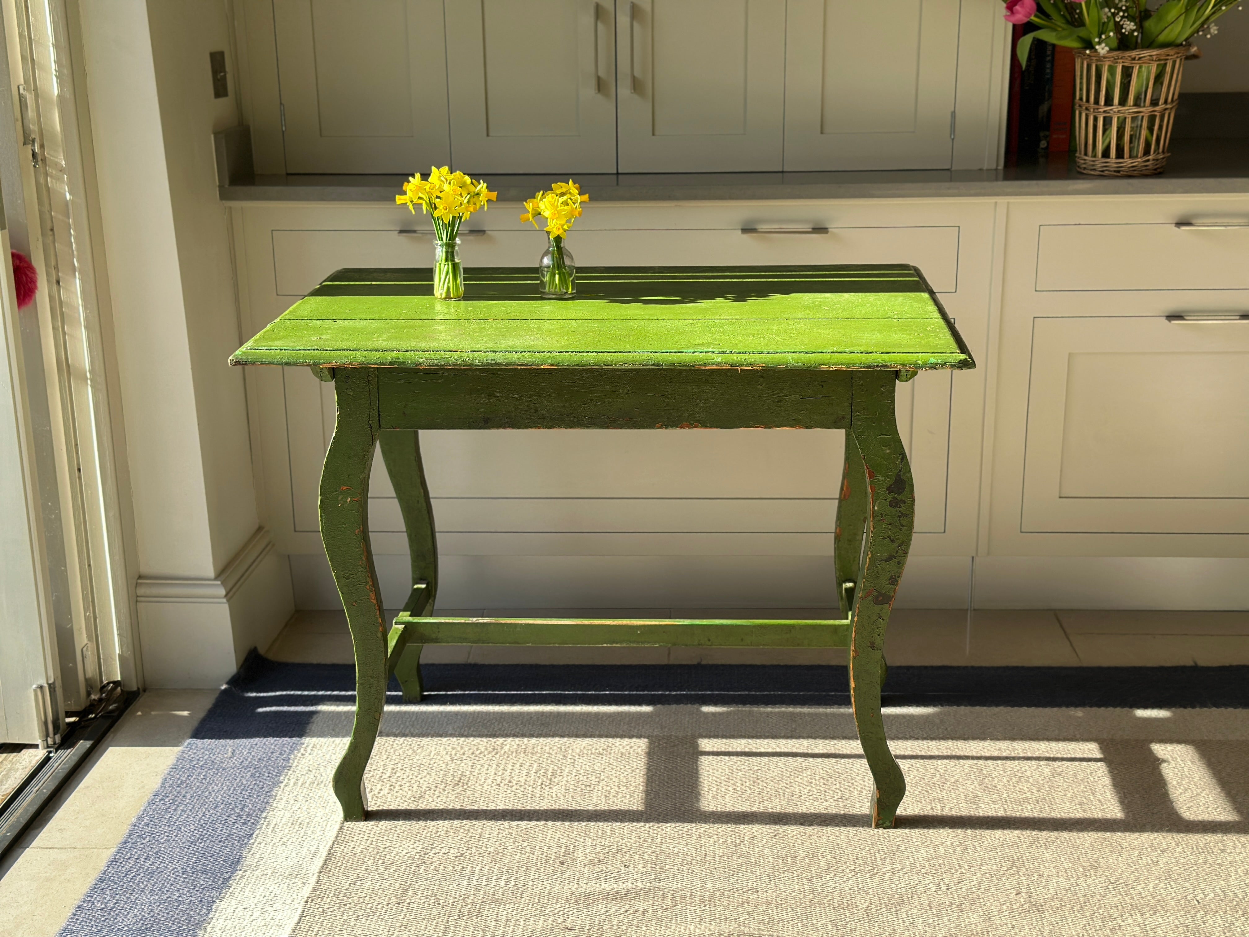 Rustic Hungarian Painted Side Table in Vivid Green
