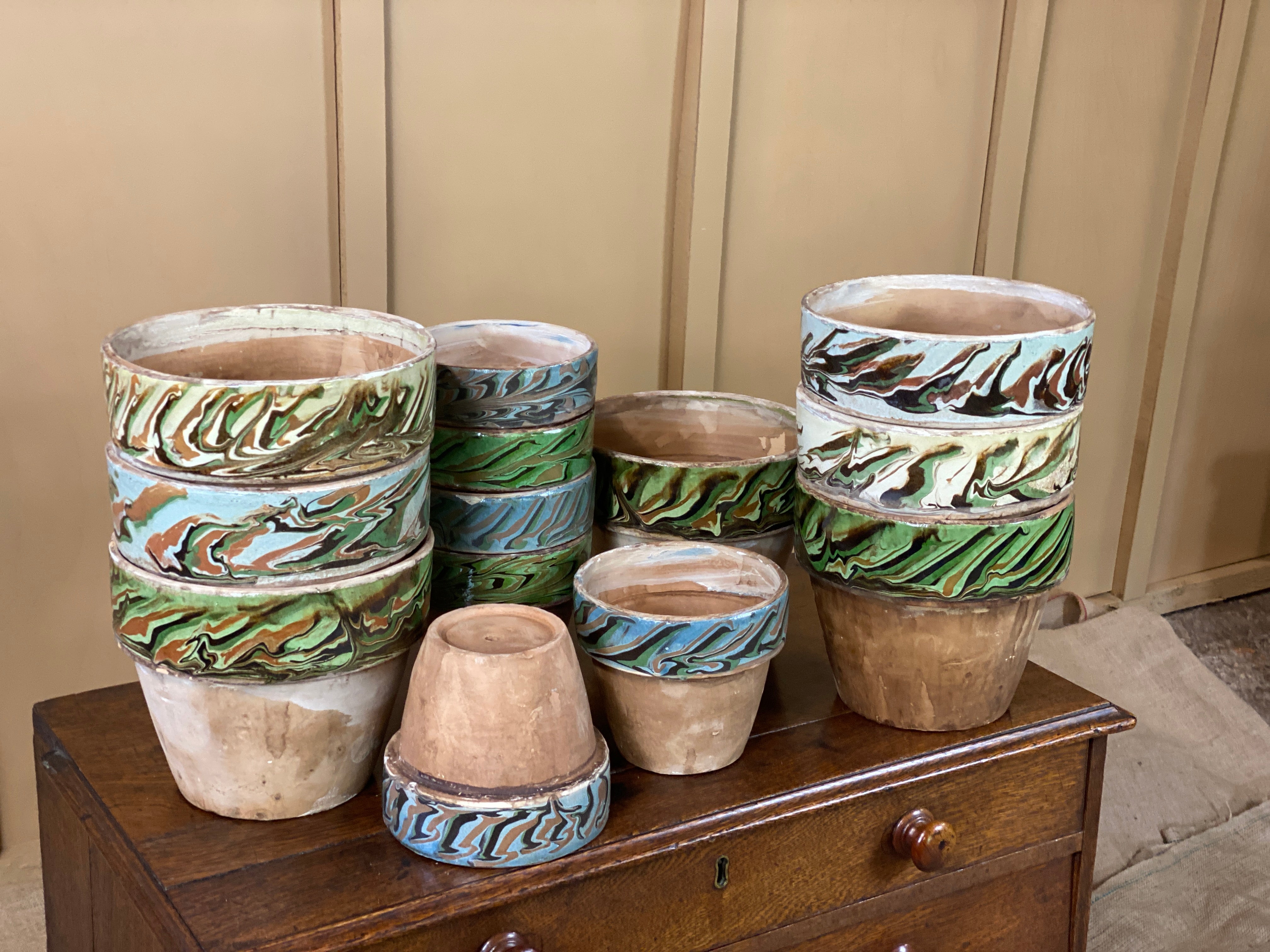 Medium Marble Edged Terracotta Pots