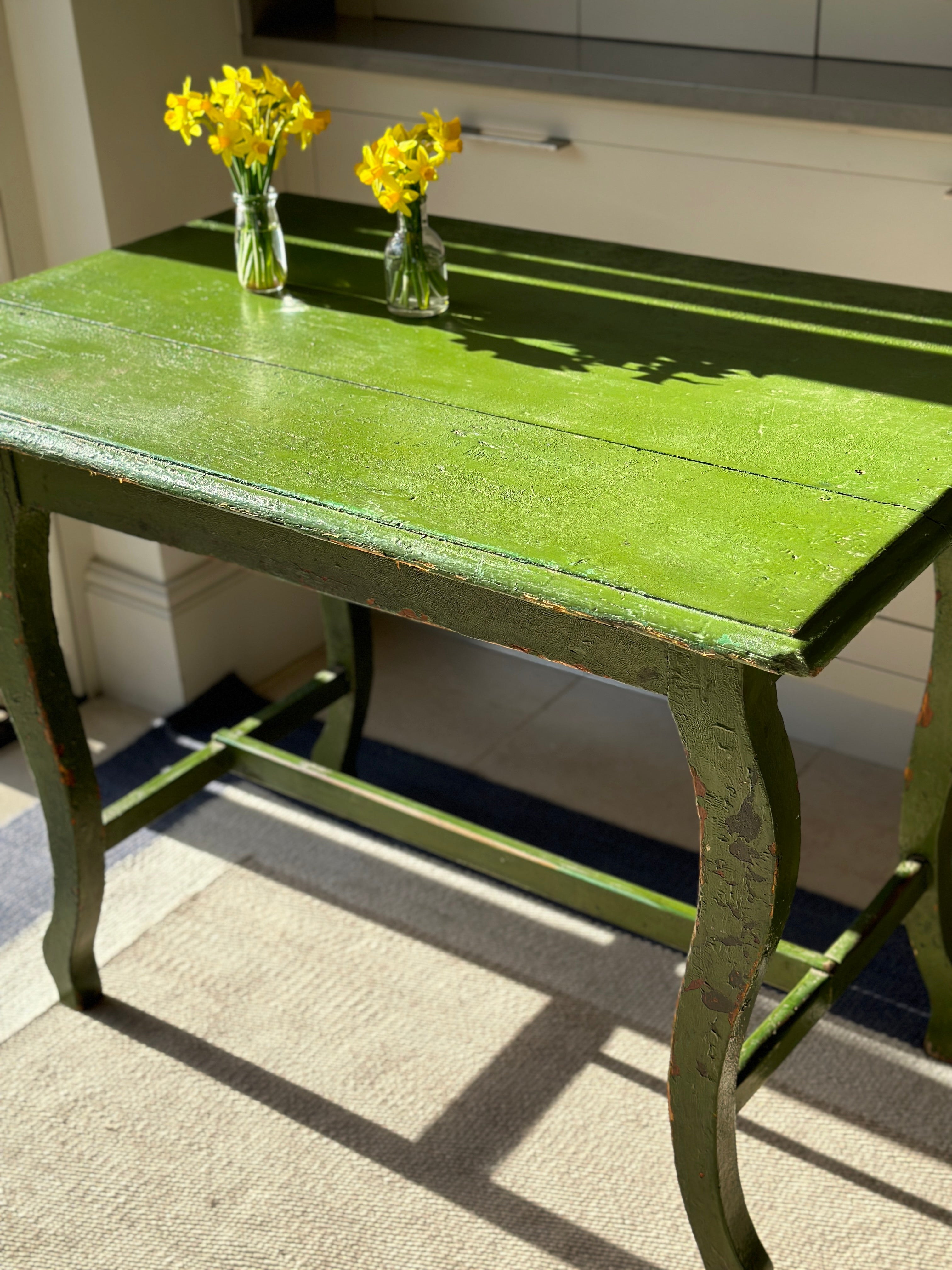 Rustic Hungarian Painted Side Table in Vivid Green