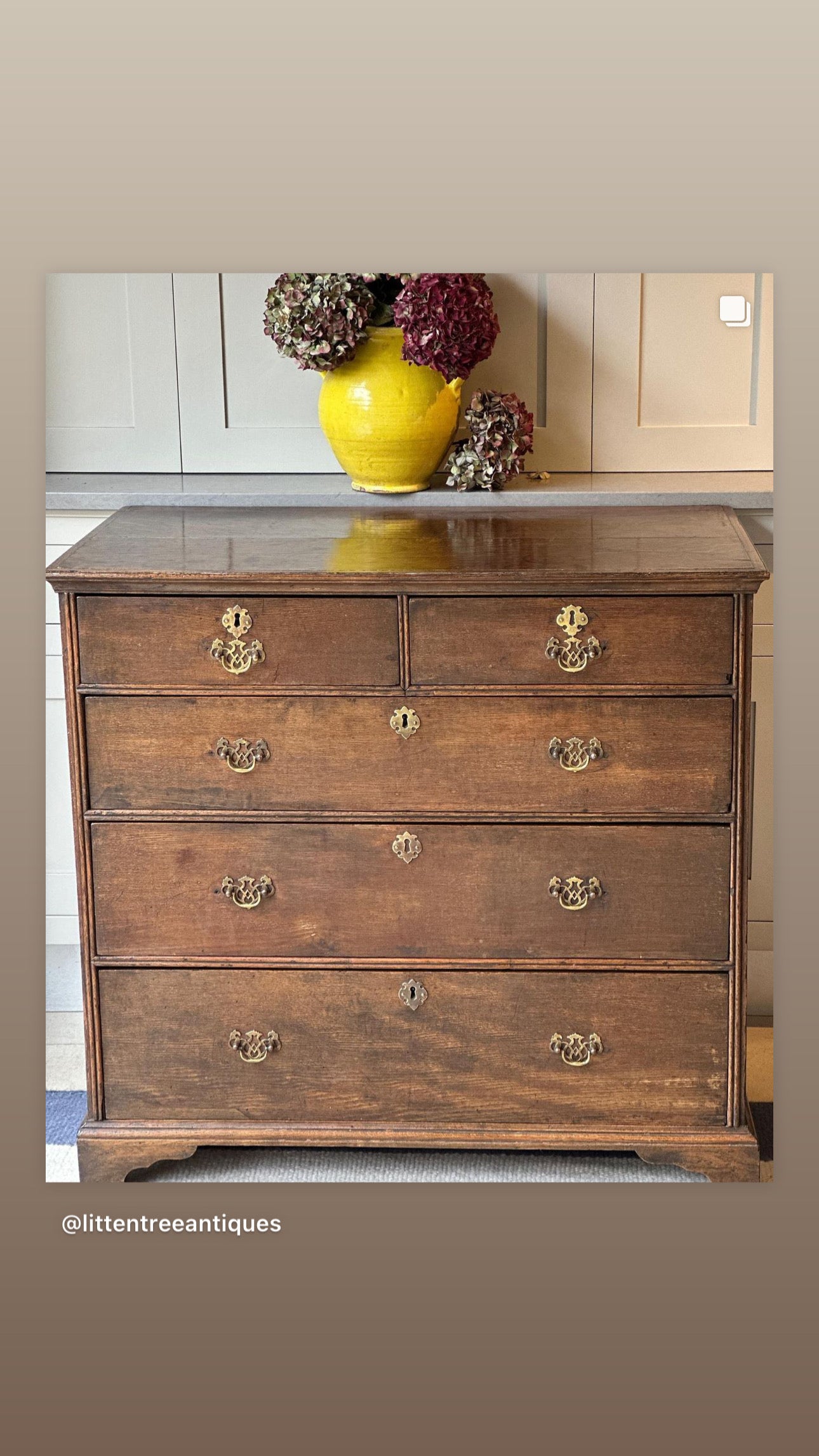 Early Georgian Chest of Drawers