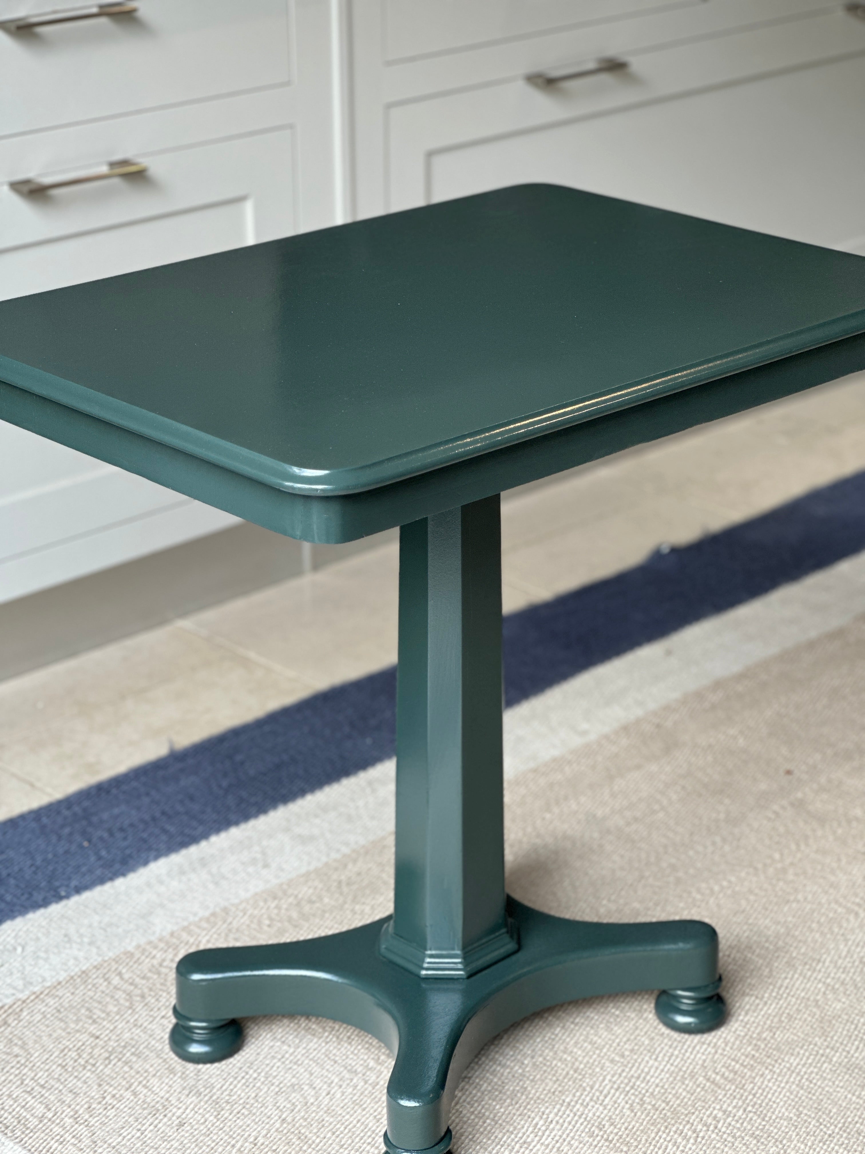 Small Charming Pedestal Table in Studio Green Gloss by F&B