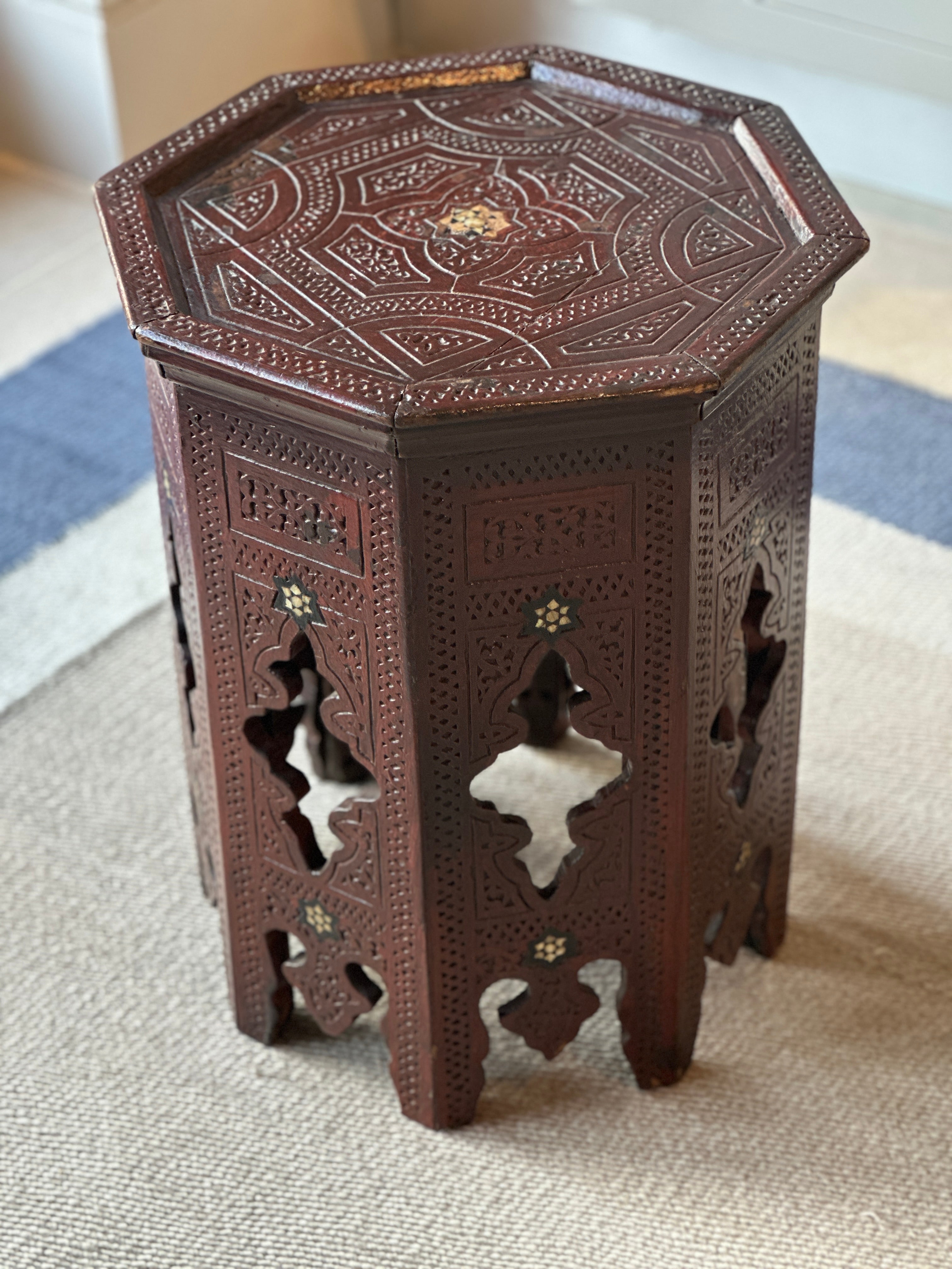 Very beautiful antique Moorish table