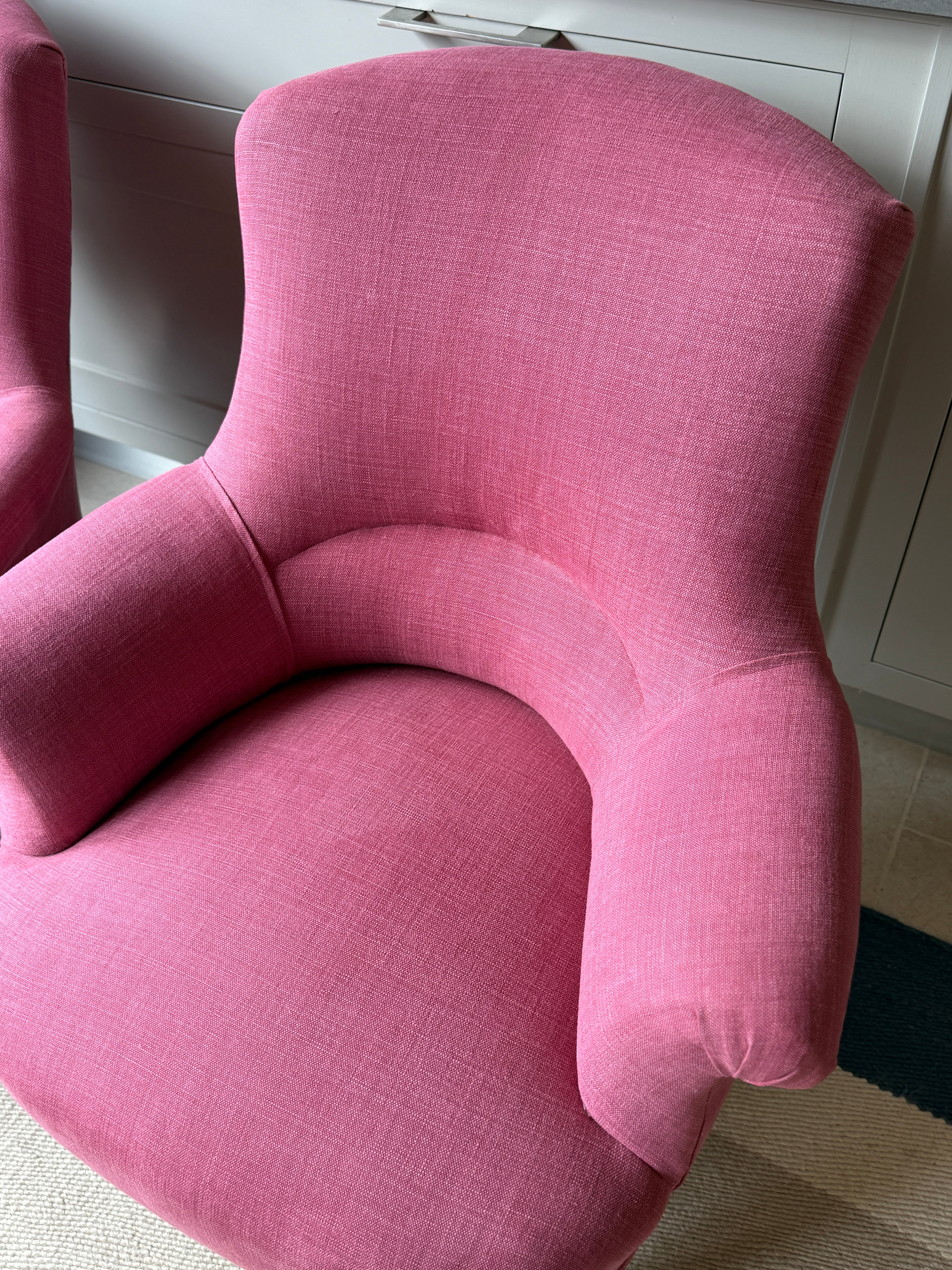 Pair of French Crapaud Tub Chairs in Pink linen