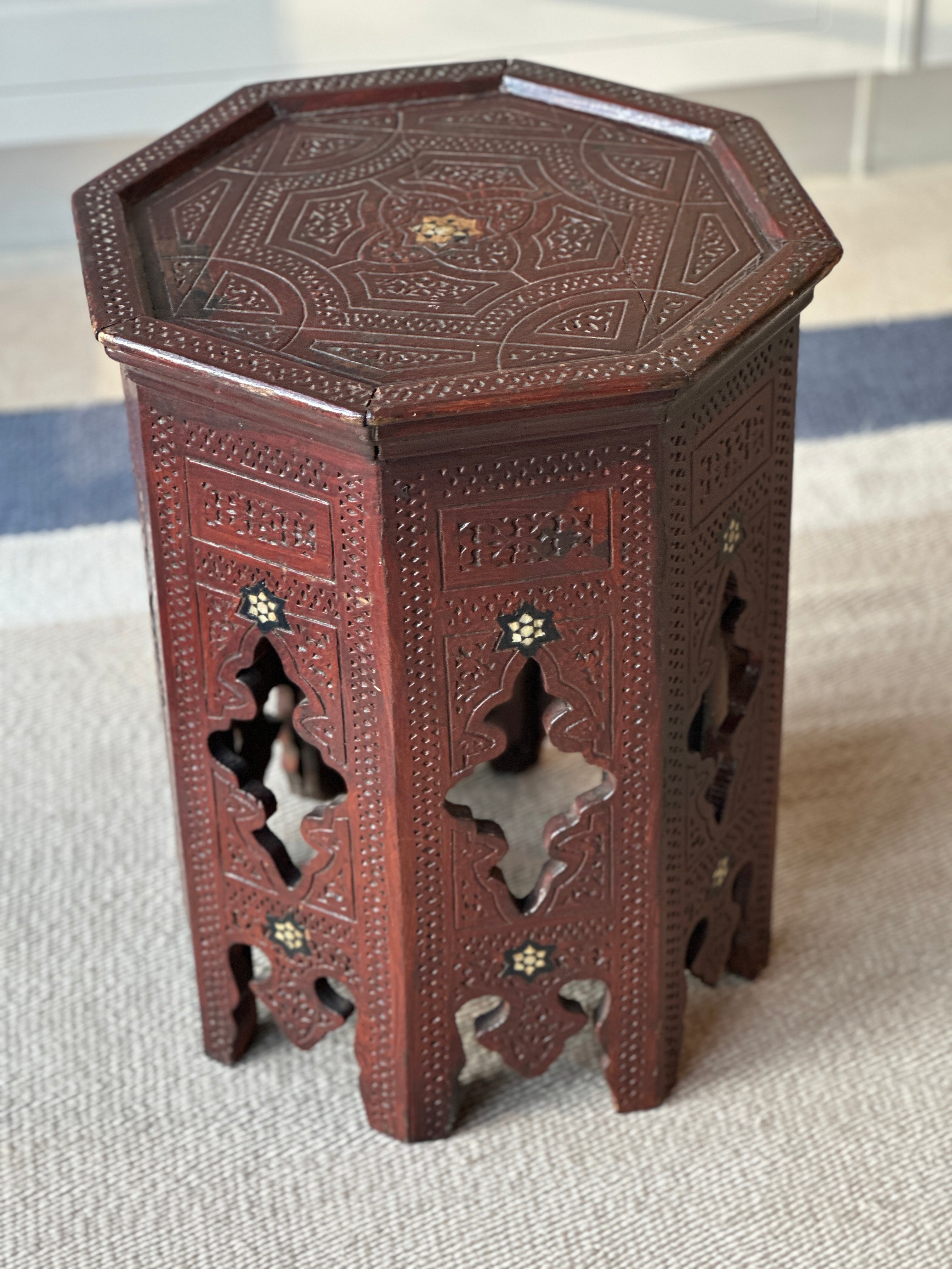 Very beautiful antique Moorish table