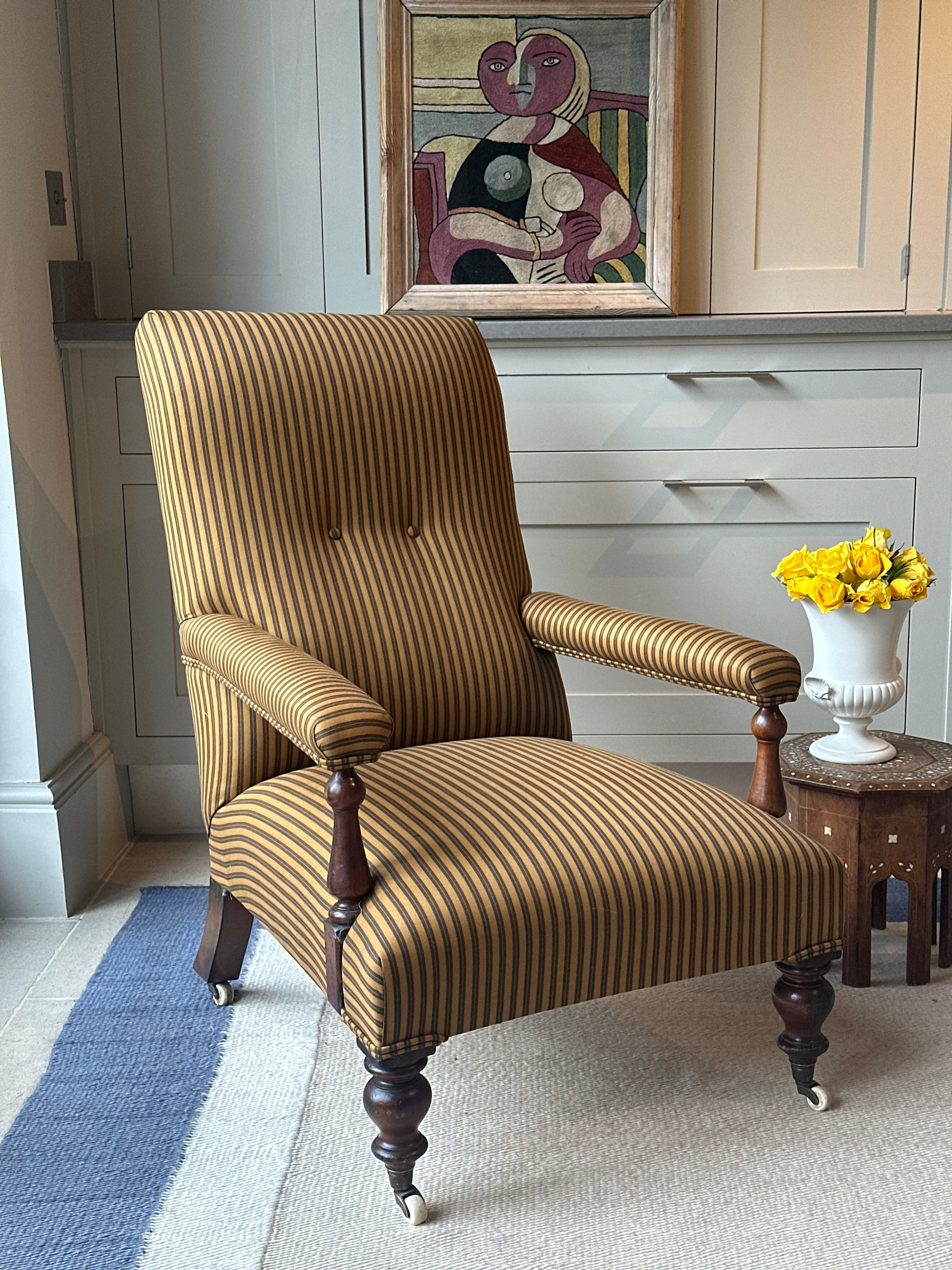 Mahogany Open Armchair in Howe 36 Bourne Street