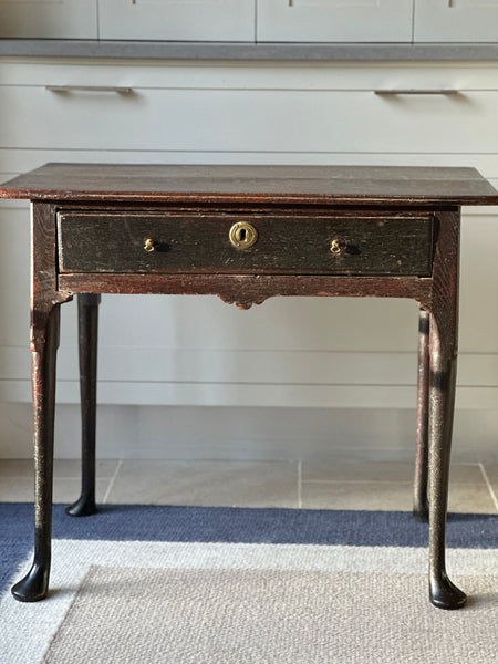 Superb Queen Anne Oak Side Table circa 1740
